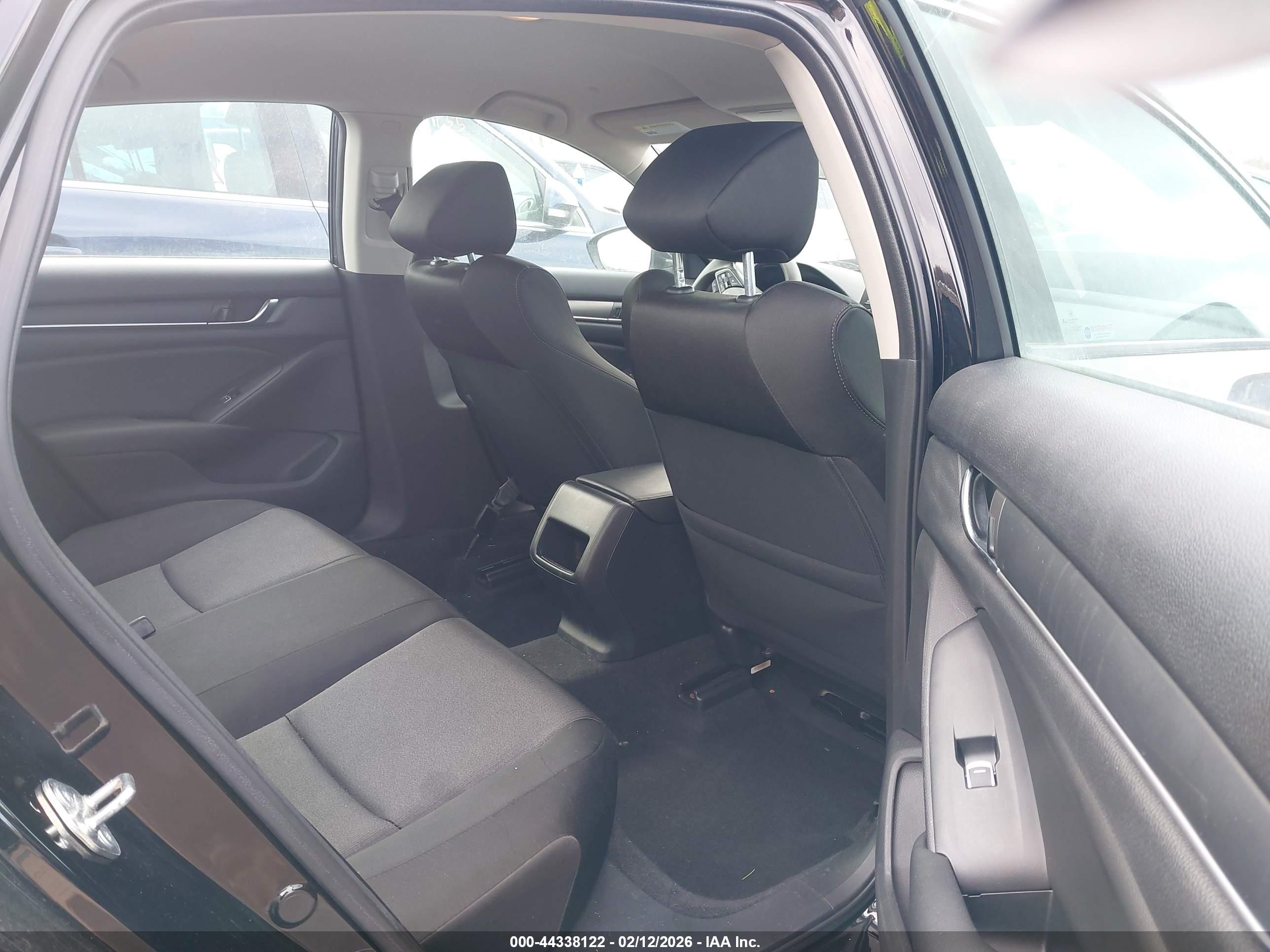 HONDA ACCORD image 8