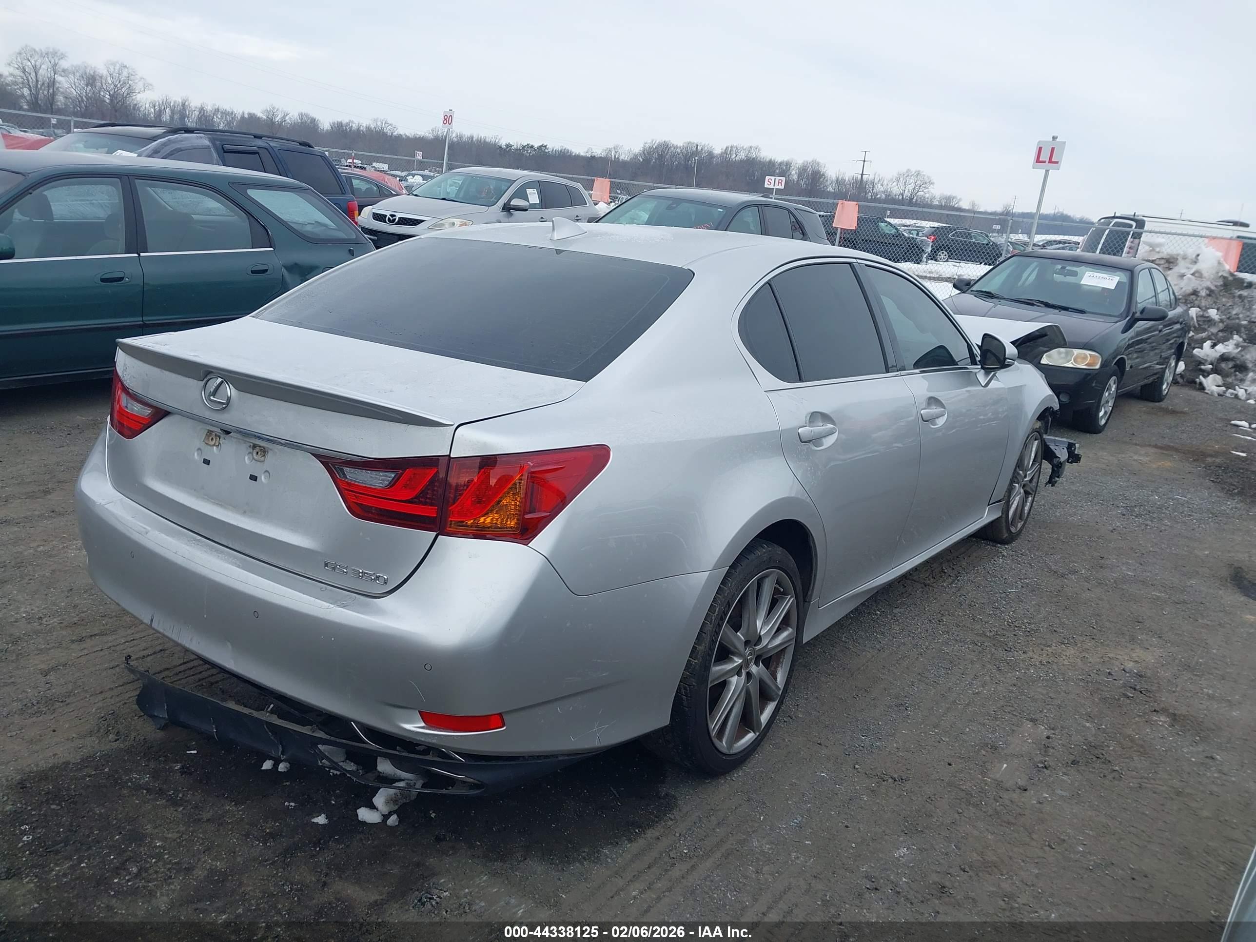 LEXUS GS image 4