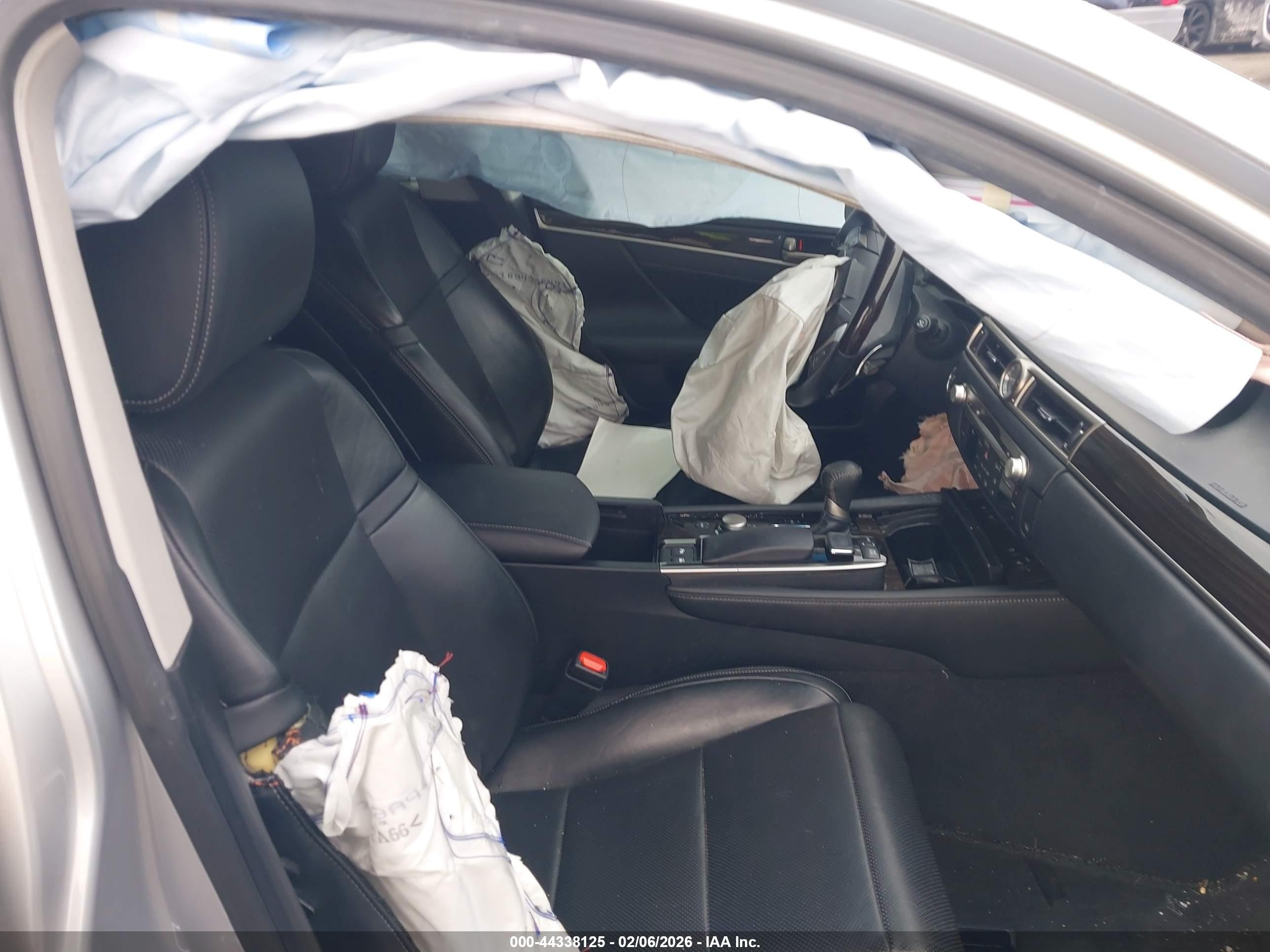 LEXUS GS image 5