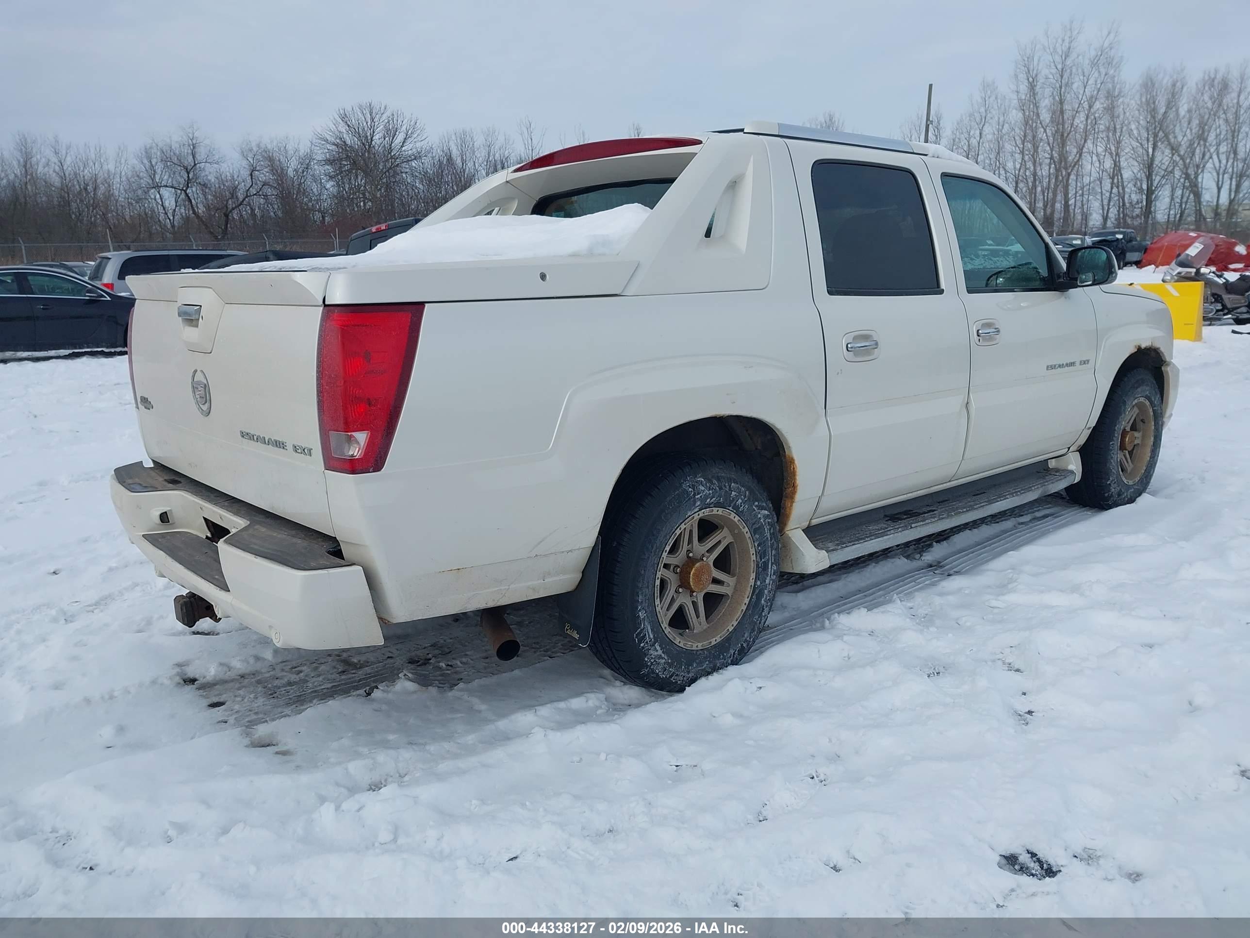 CADILLAC ESCALADE image 4