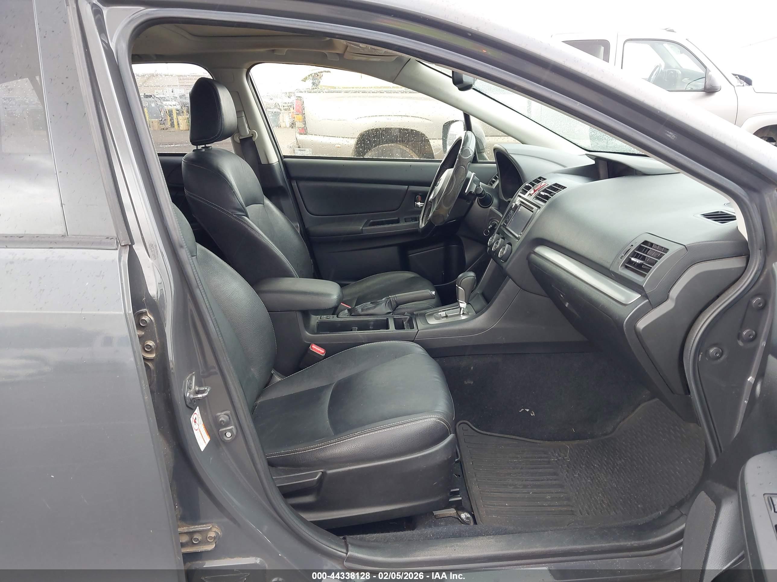 SUBARU XV image 5