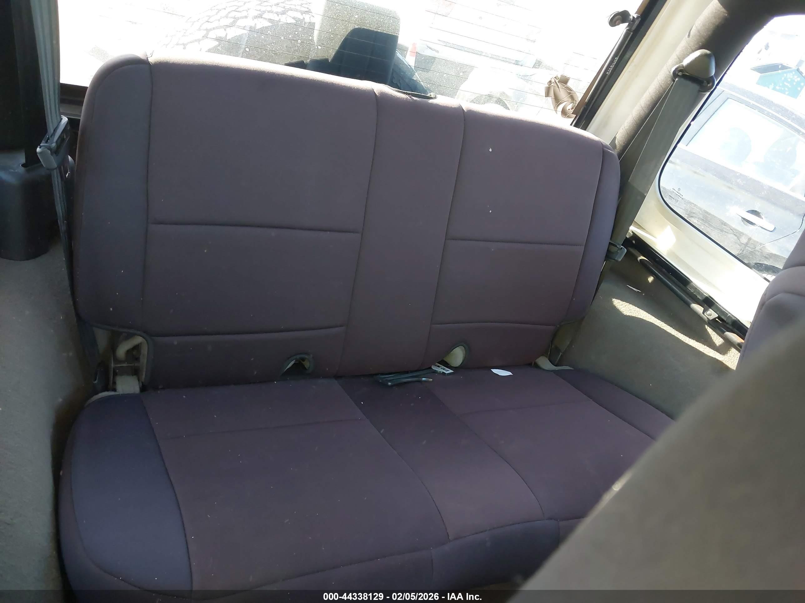 JEEP WRANGLER image 8