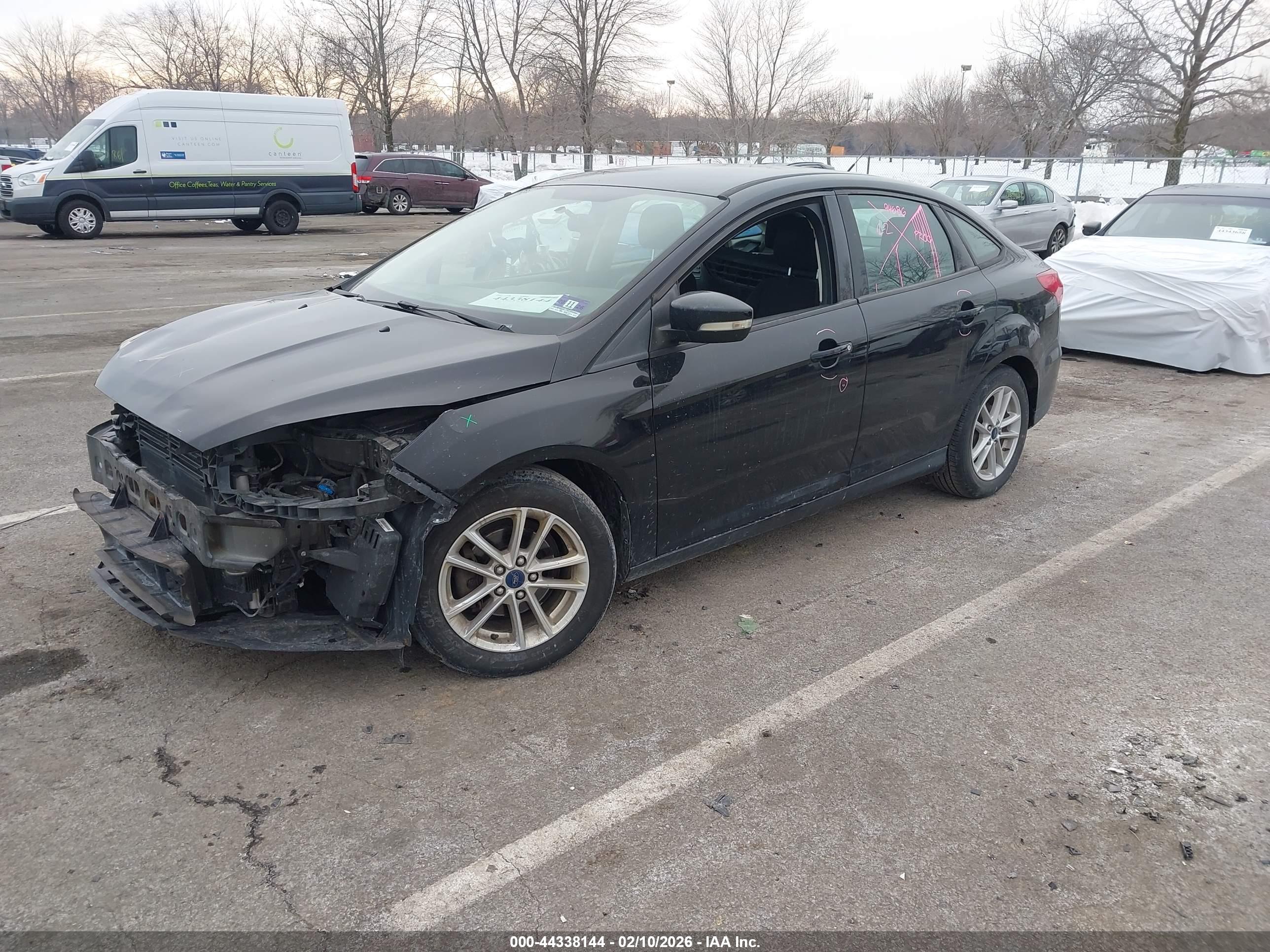 FORD FOCUS image 2
