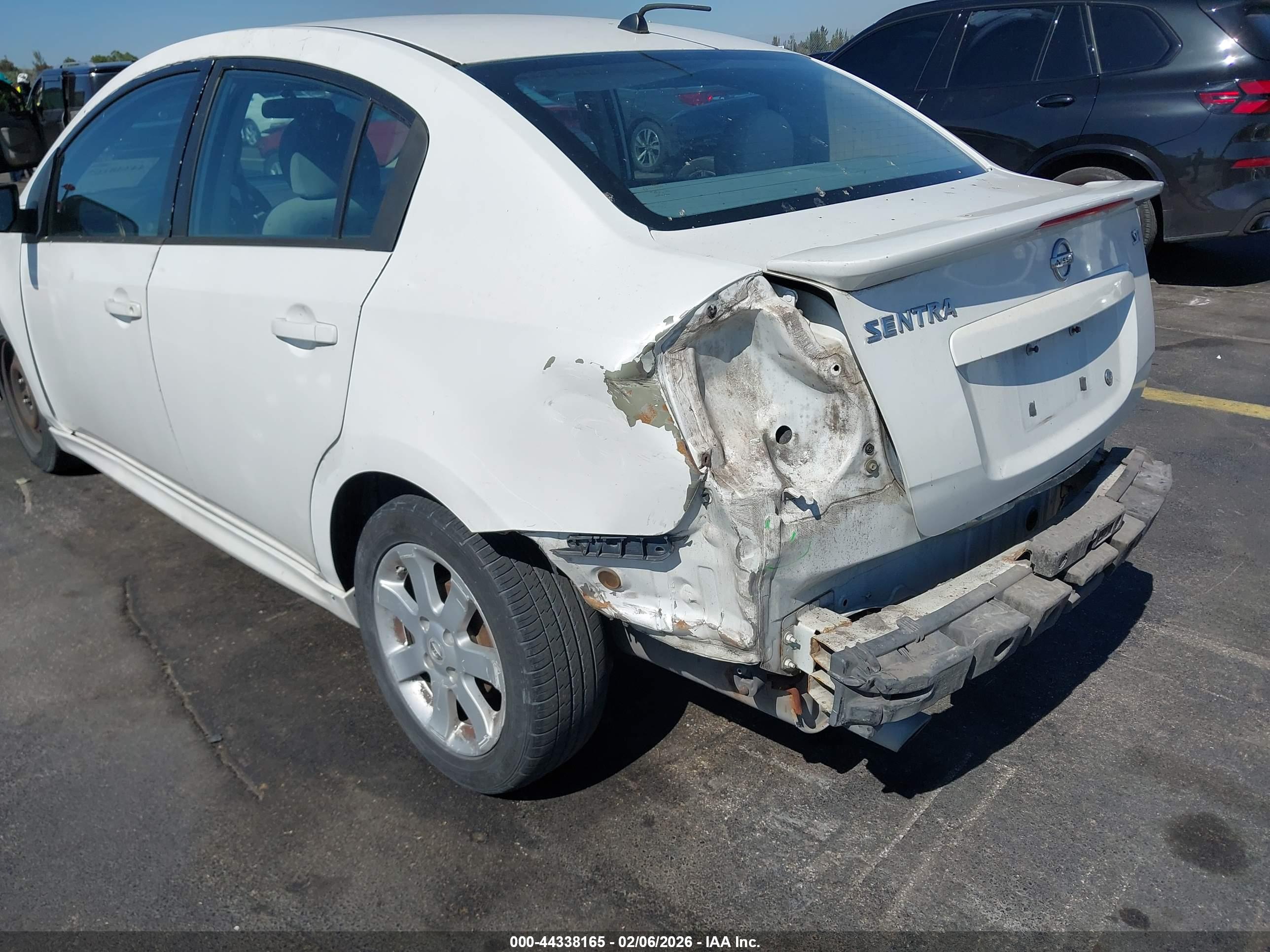 NISSAN SENTRA image 6