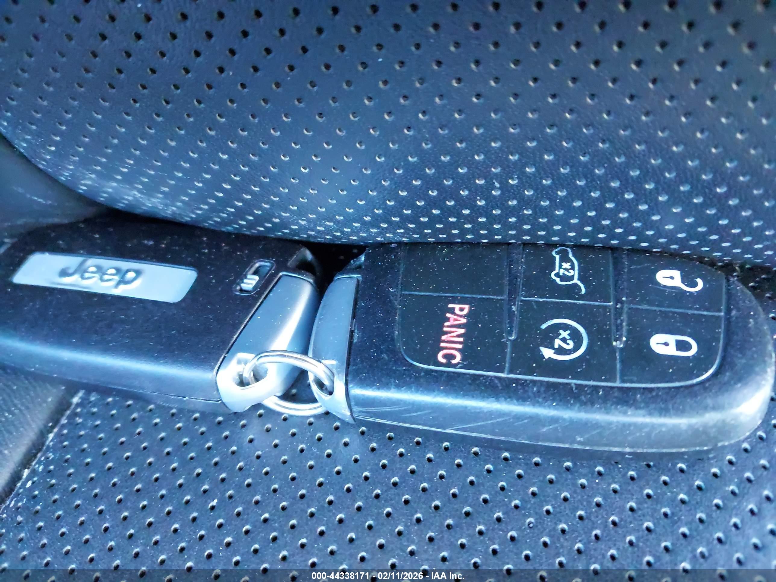 JEEP GRAND image 11