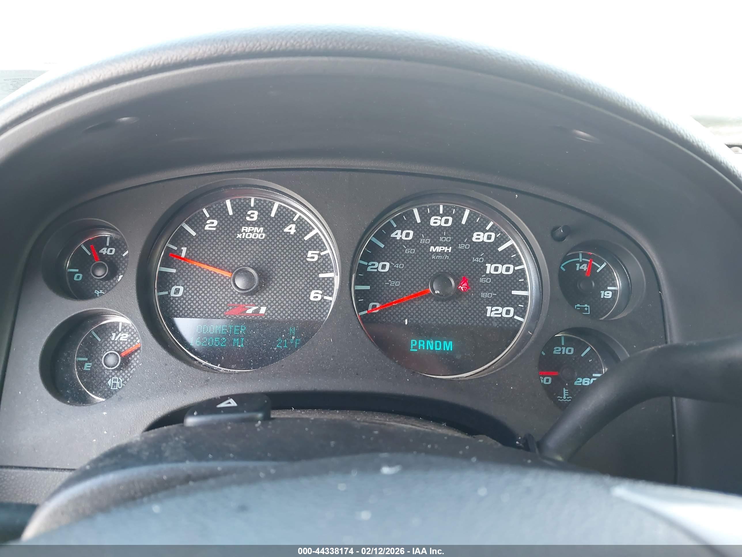CHEVROLET TAHOE image 7