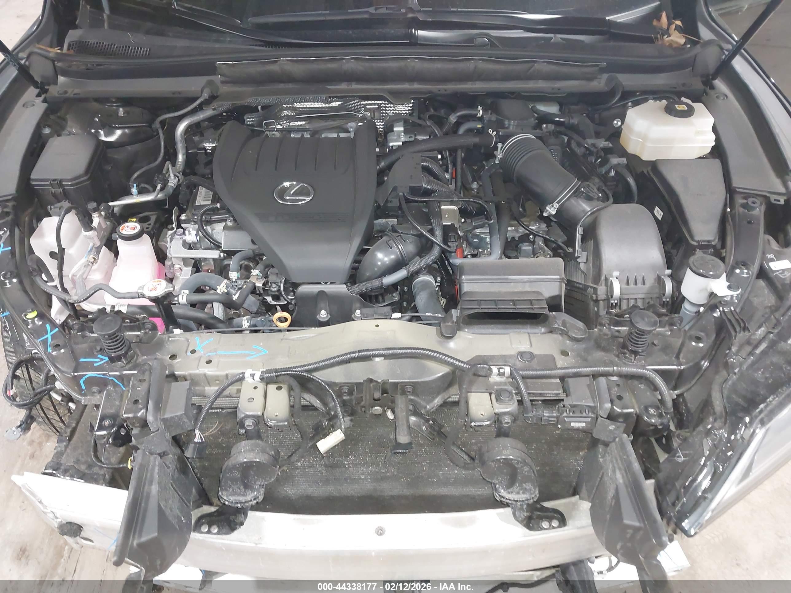 LEXUS RX image 10
