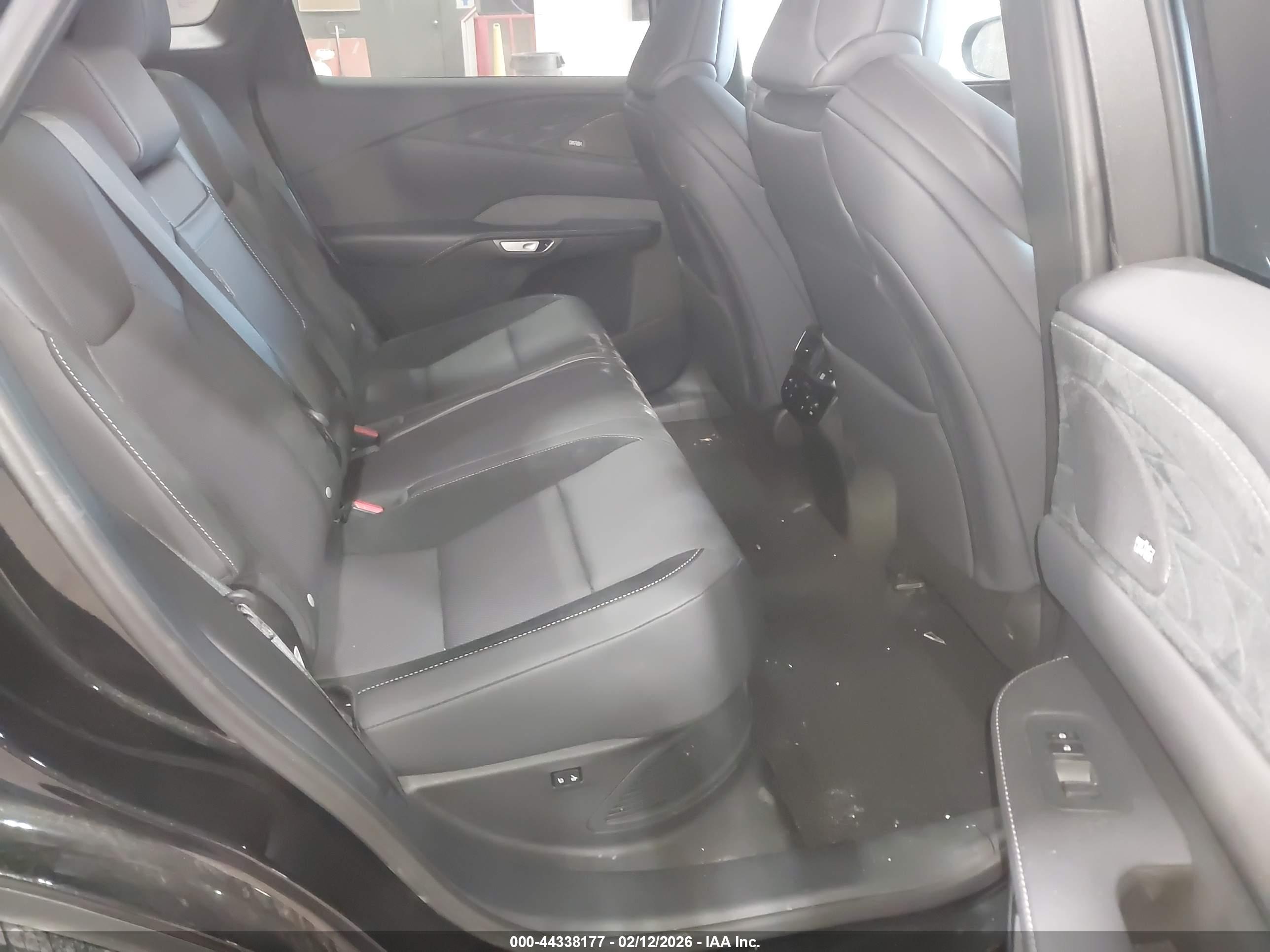 LEXUS RX image 8