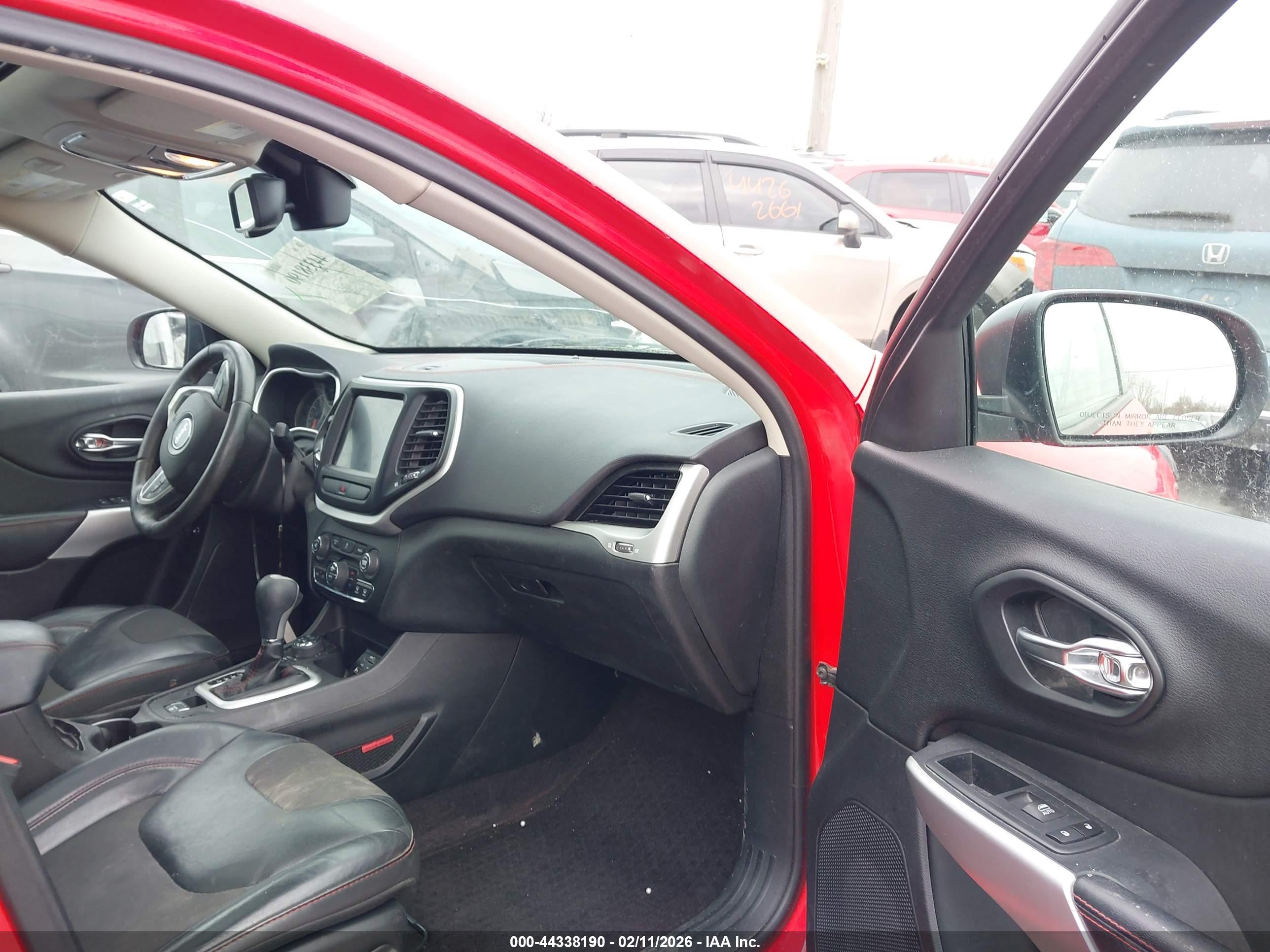 JEEP CHEROKEE image 5