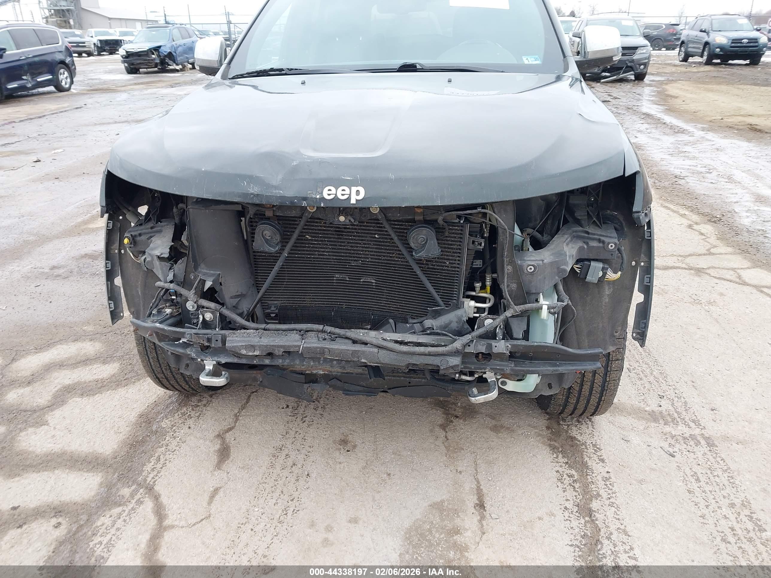 JEEP GRAND image 6