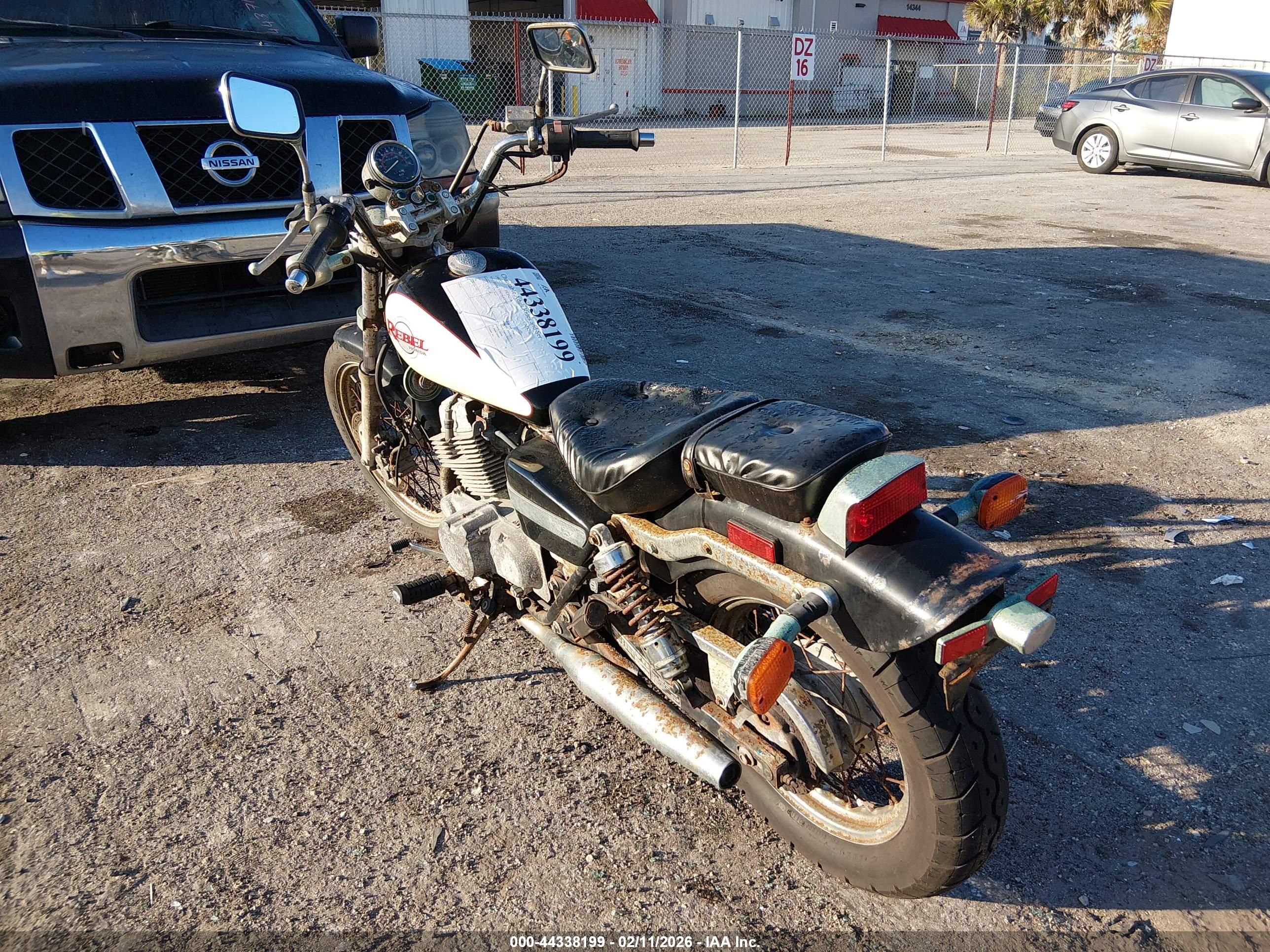 HONDA CMX250 image 3