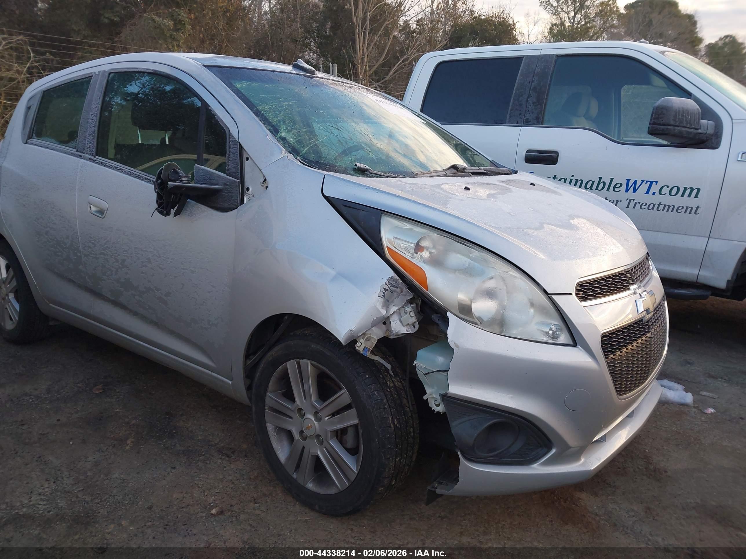 CHEVROLET SPARK image 6