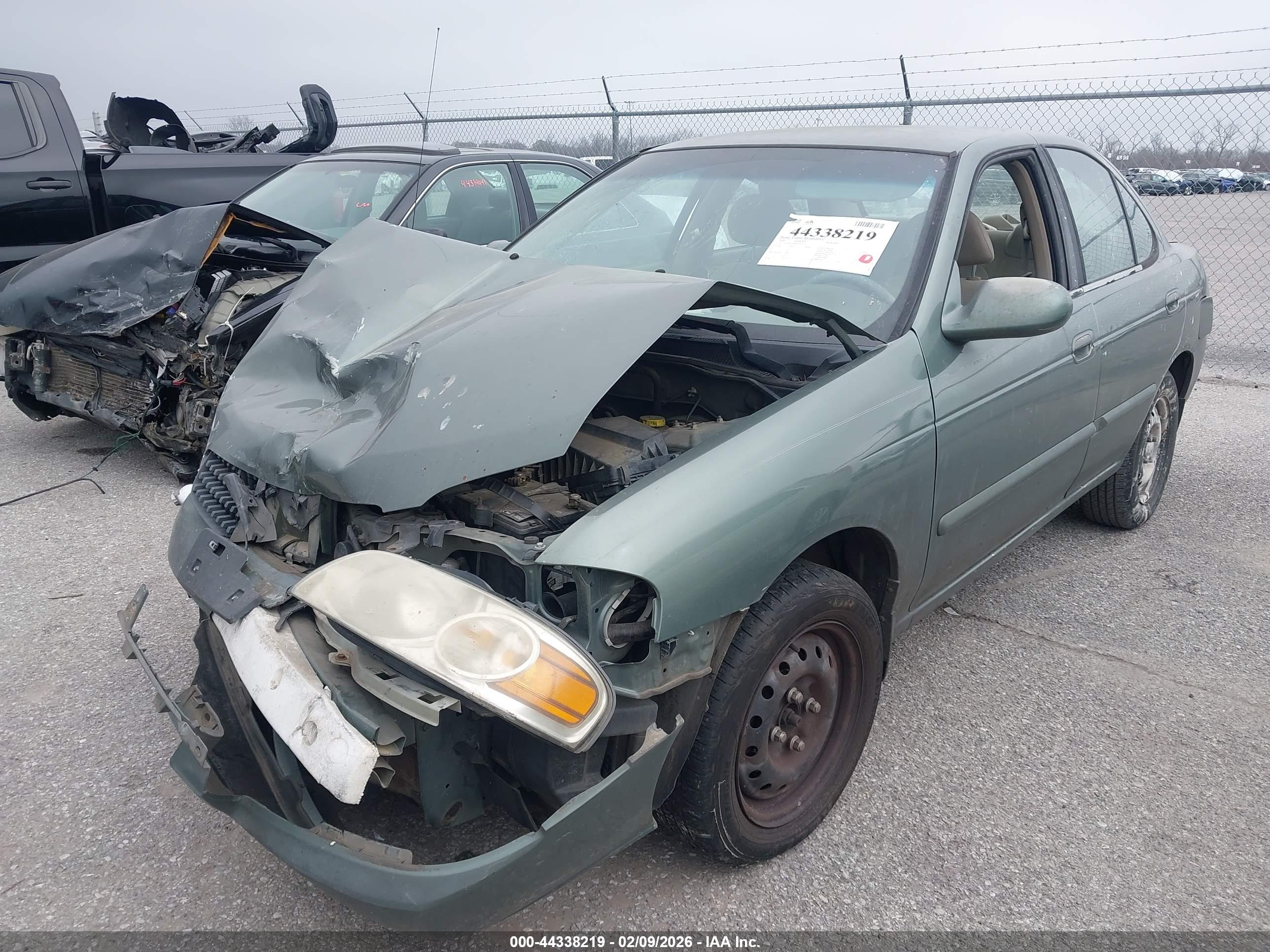 NISSAN SENTRA image 2