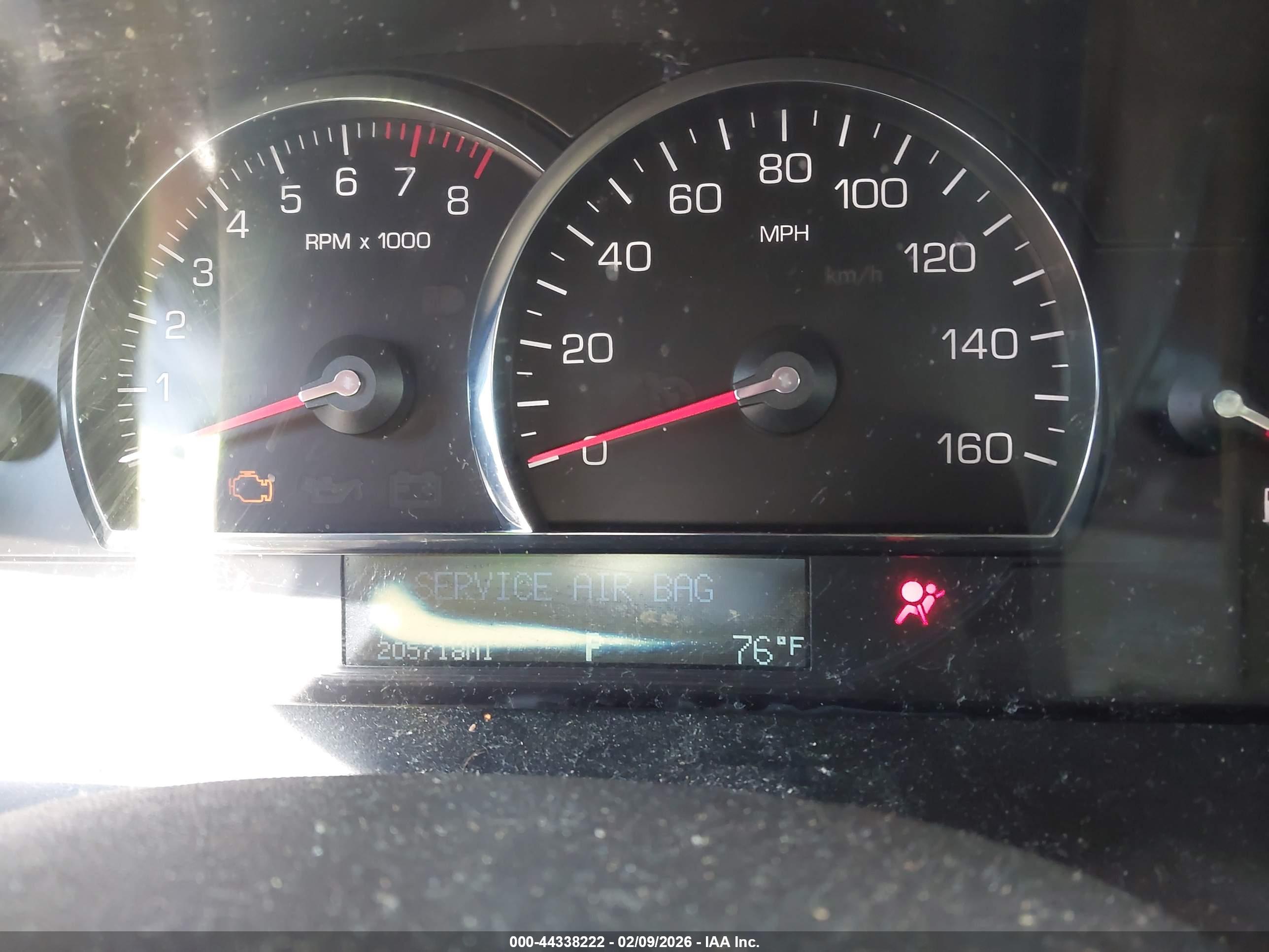 CADILLAC SRX image 7