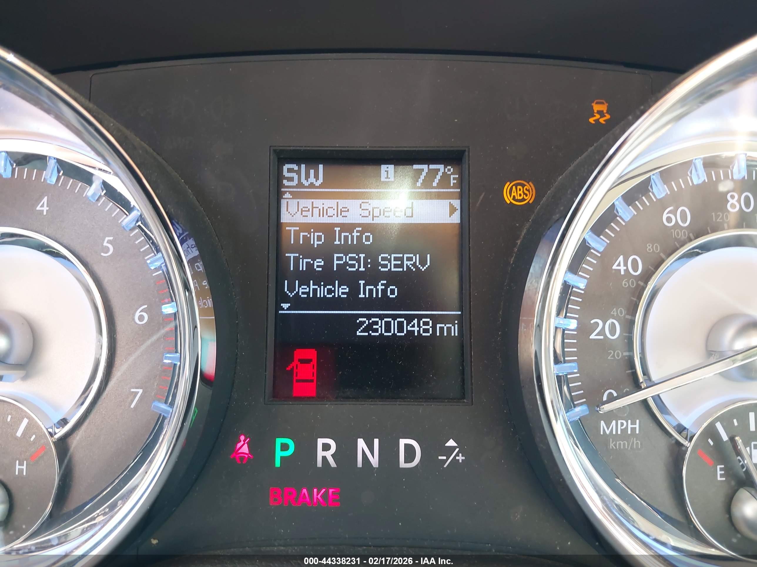 CHRYSLER 300C image 7