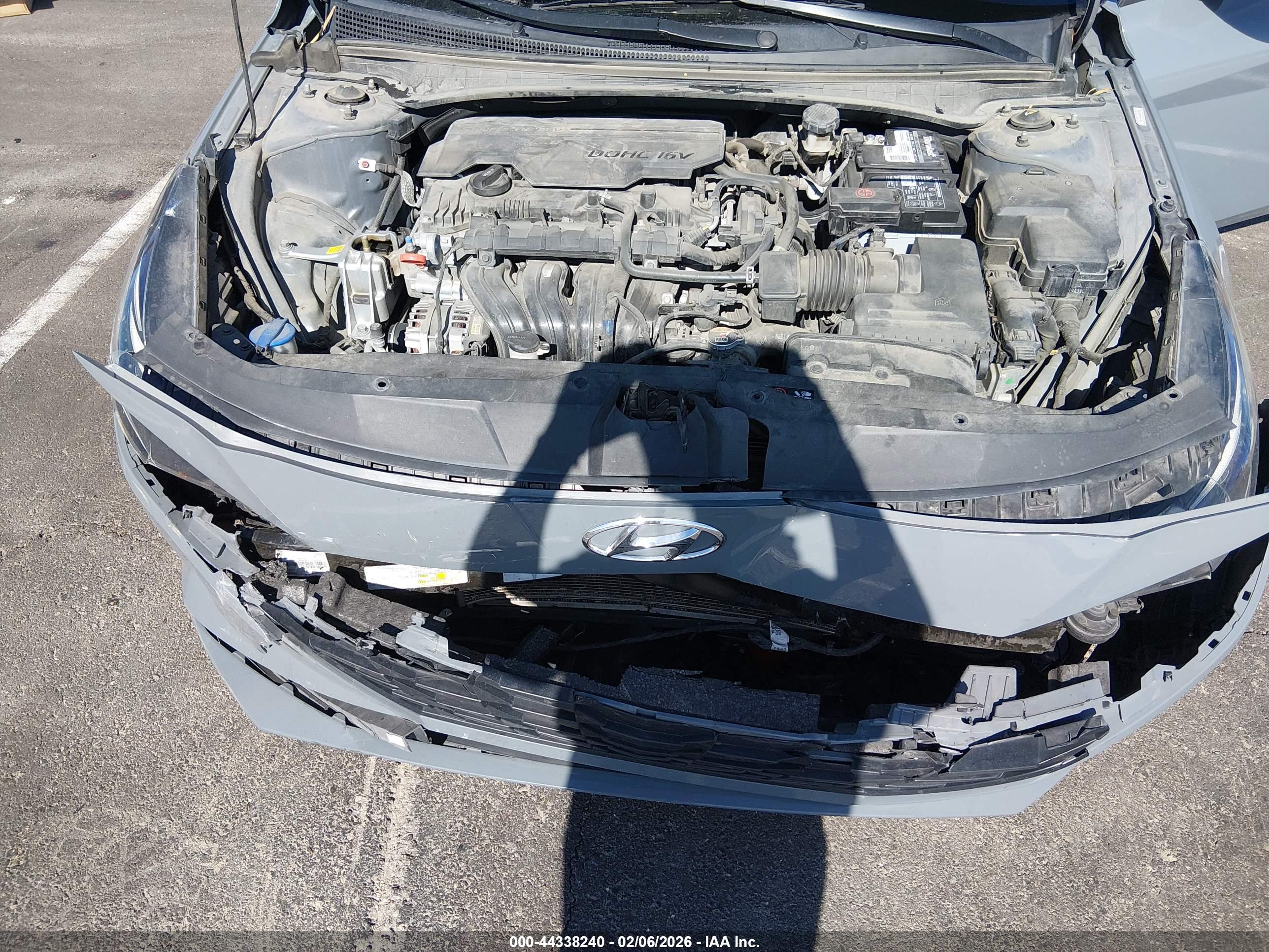 HYUNDAI ELANTRA image 10