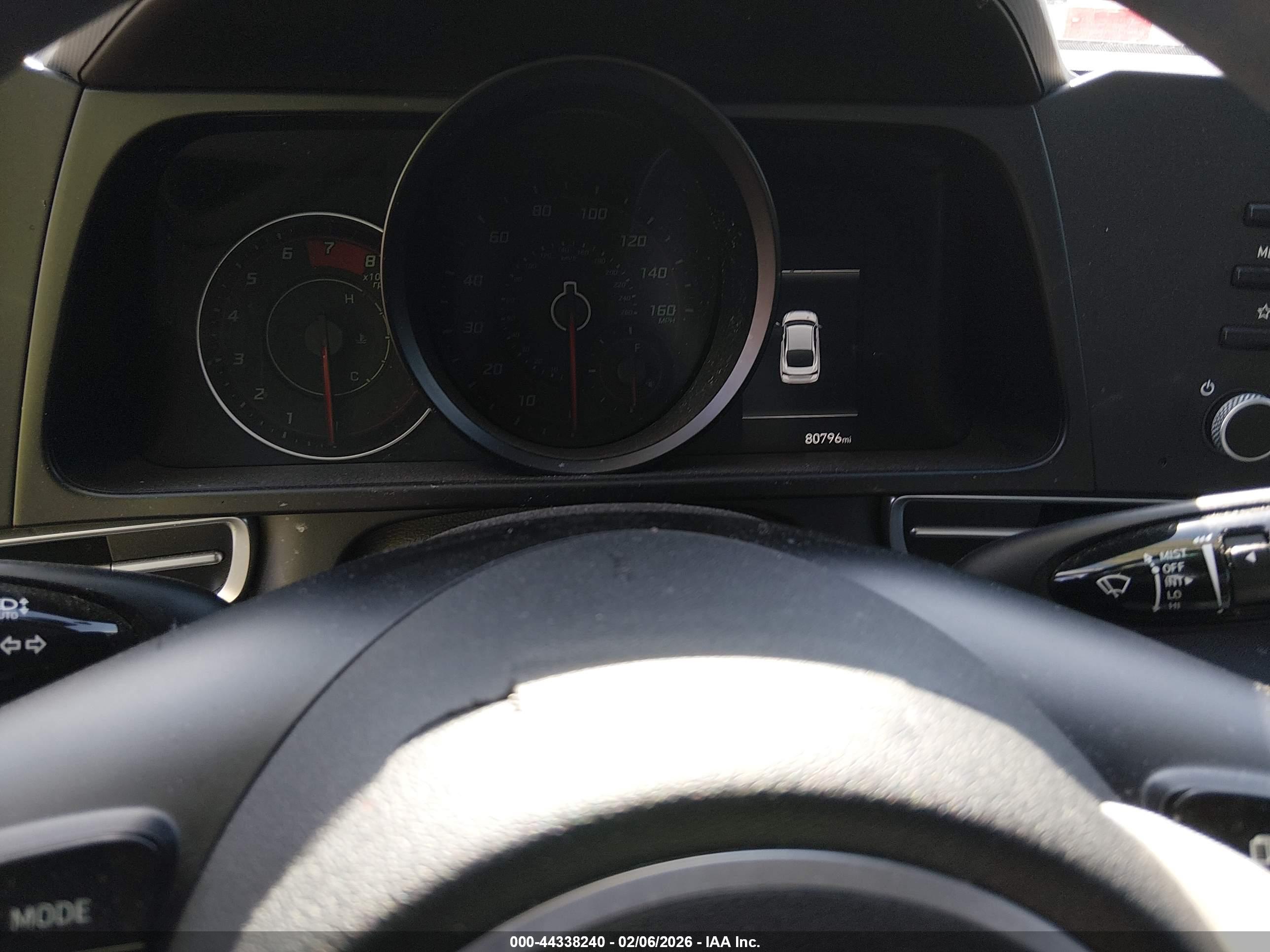 HYUNDAI ELANTRA image 7