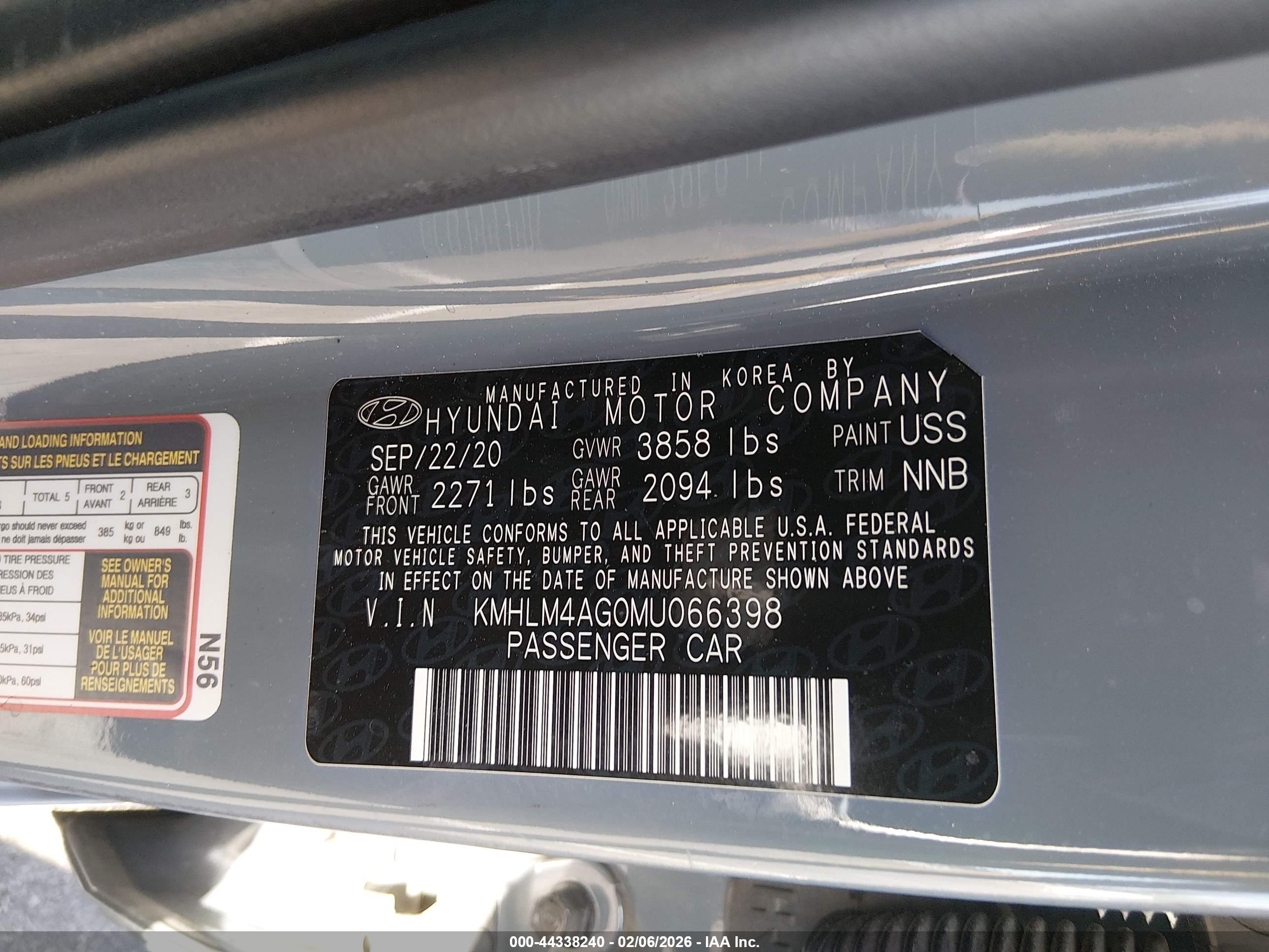 HYUNDAI ELANTRA image 9