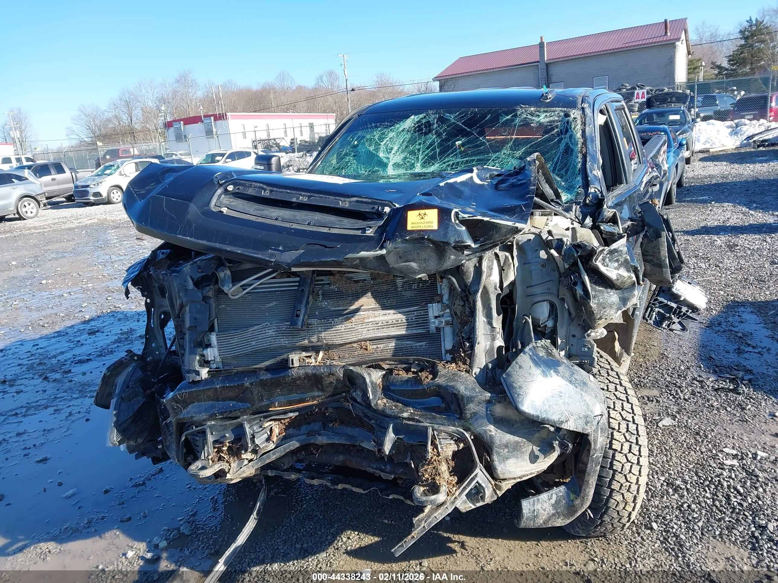 CHEVROLET SILVERADO image 6