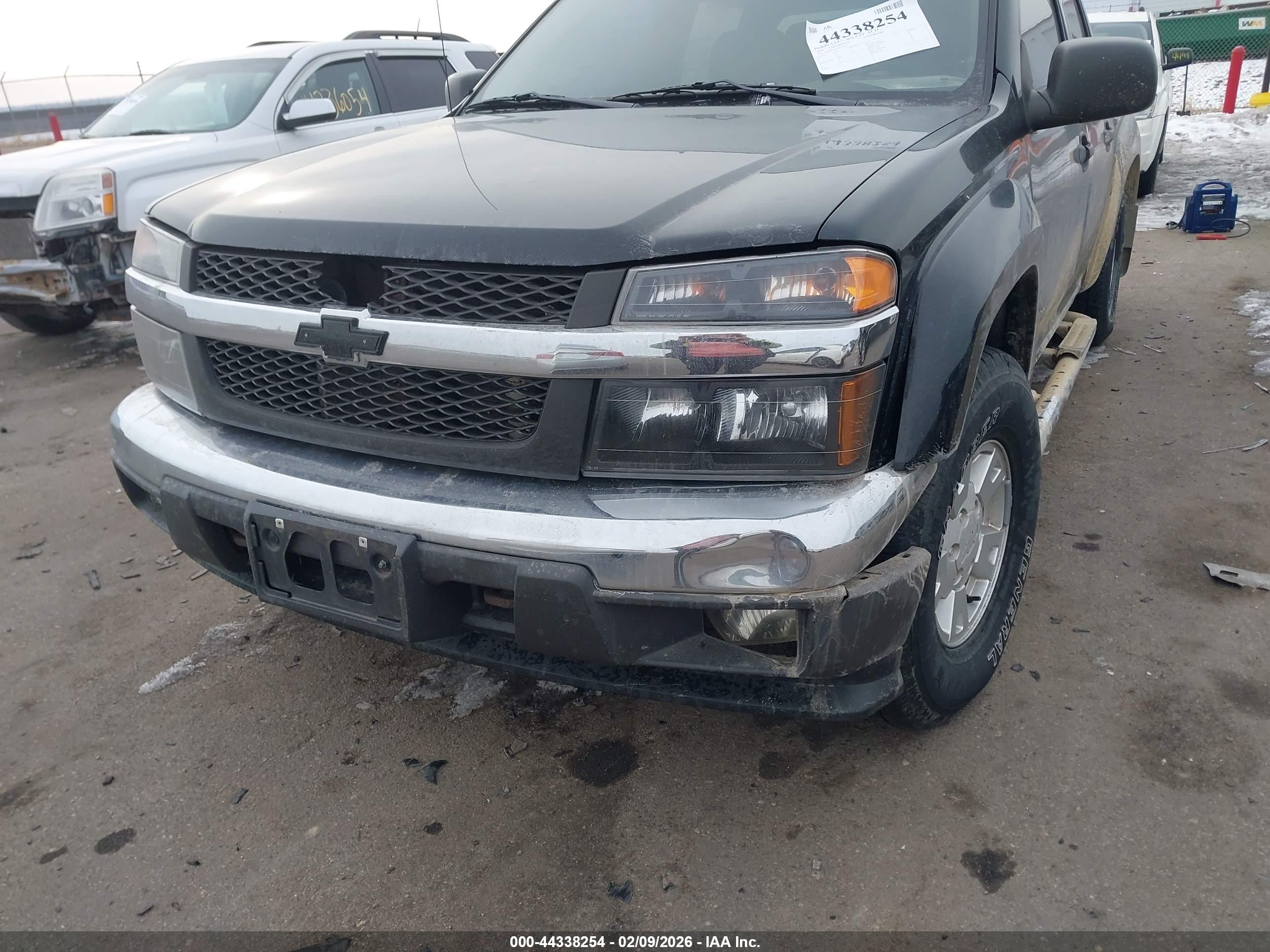 CHEVROLET COLORADO image 6