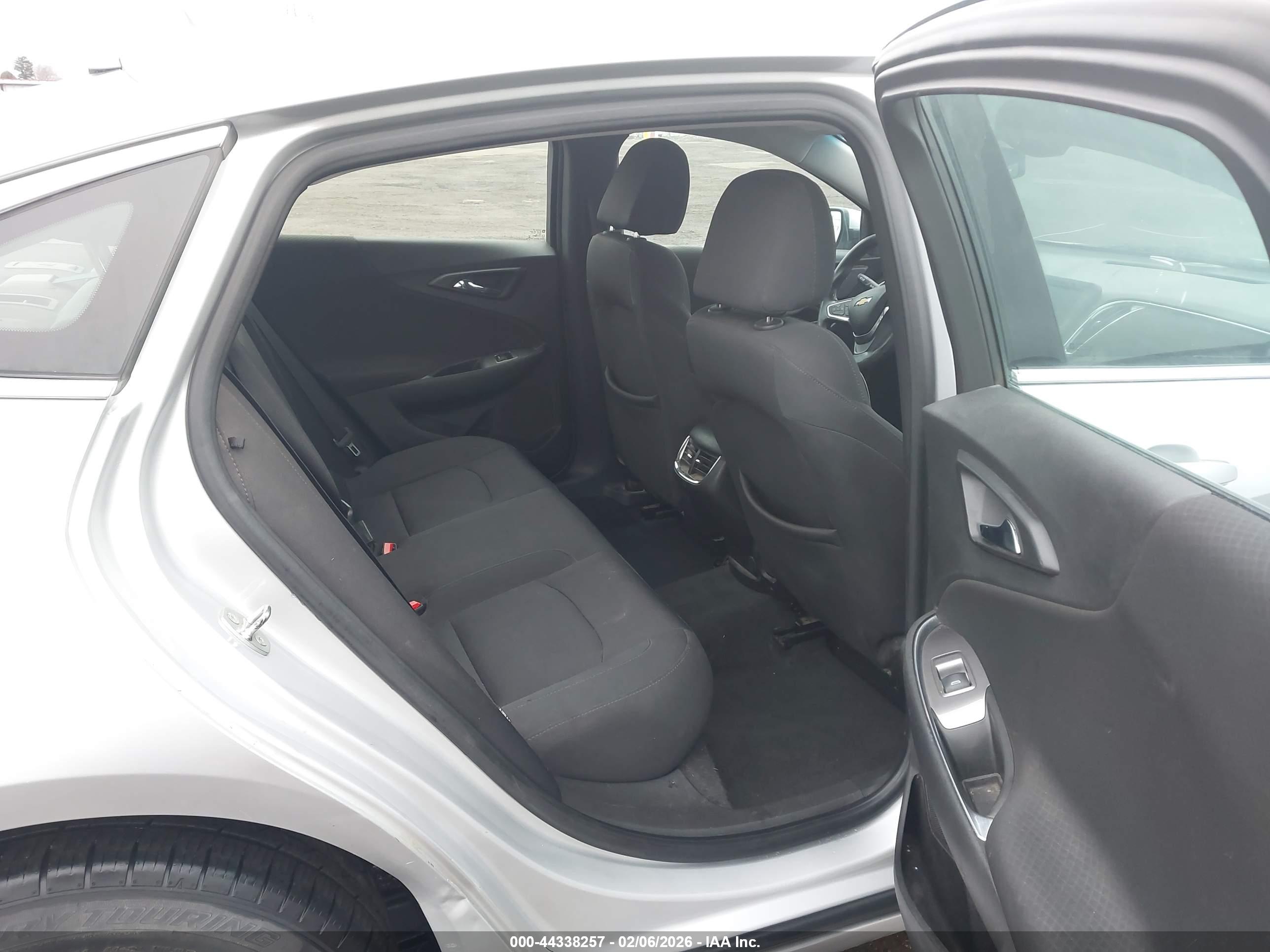 CHEVROLET MALIBU image 8