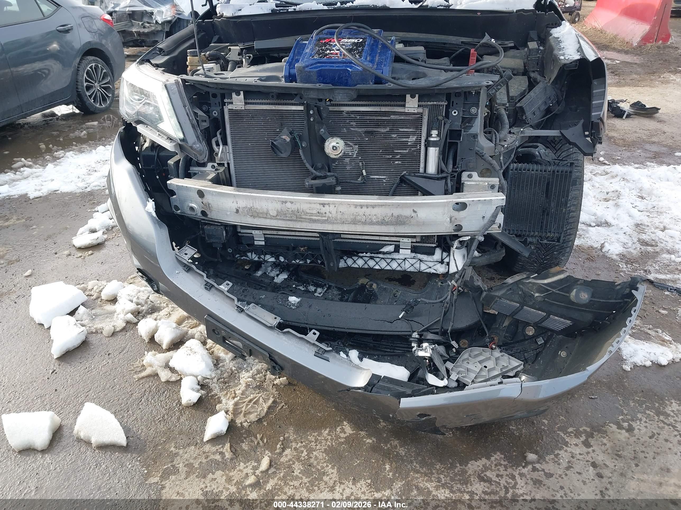 NISSAN PATHFINDER image 6