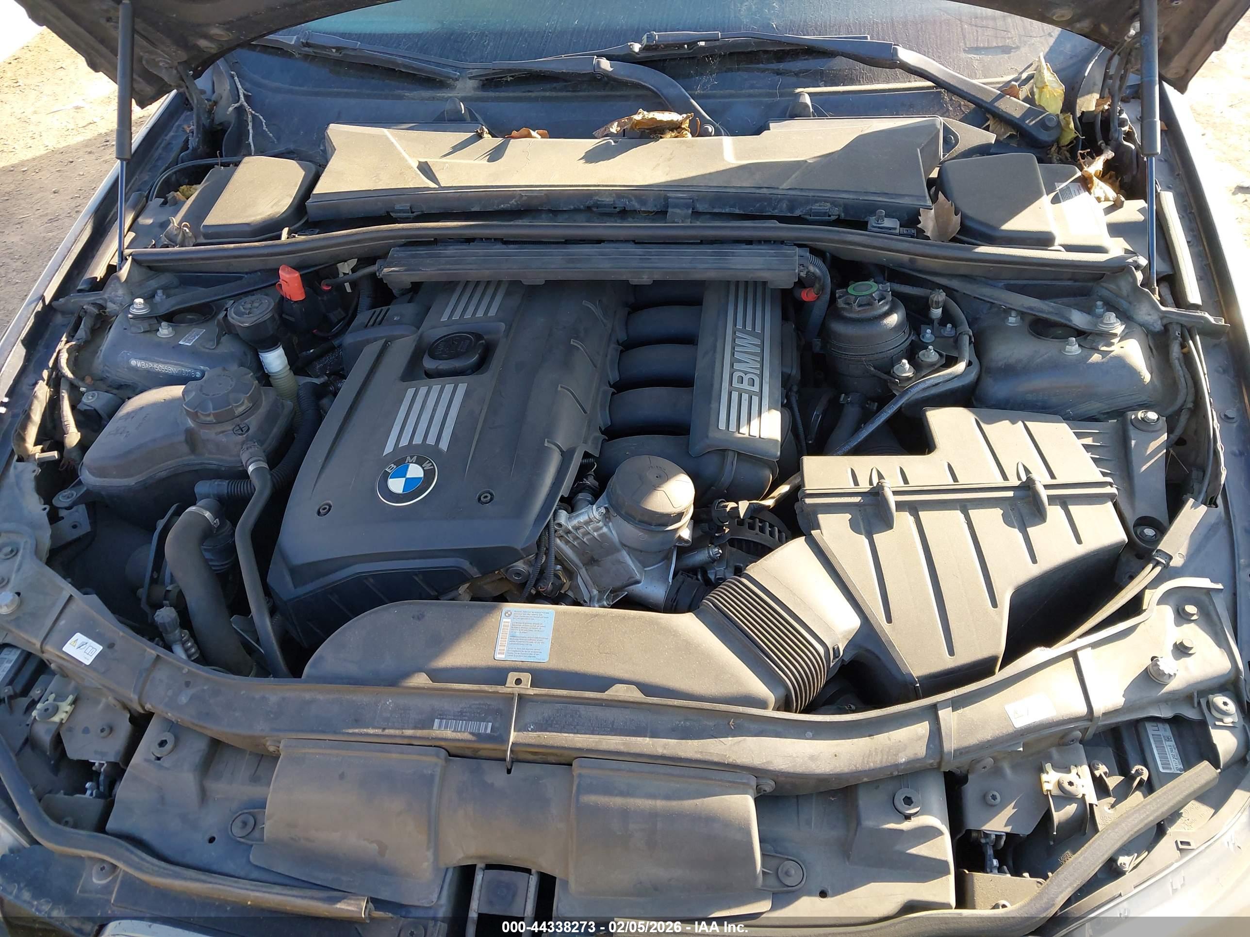 BMW 328I image 10
