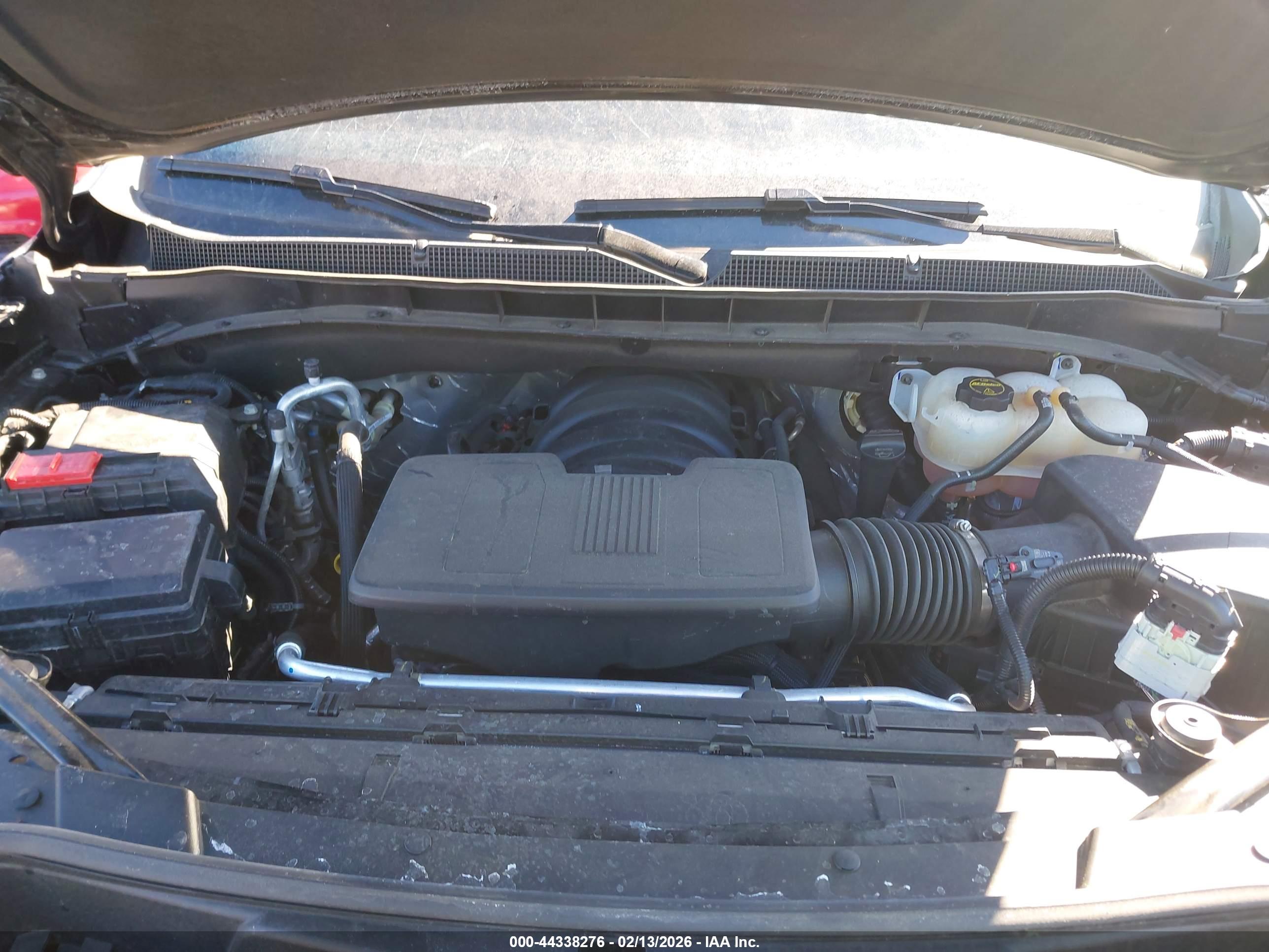 CHEVROLET SUBURBAN image 10