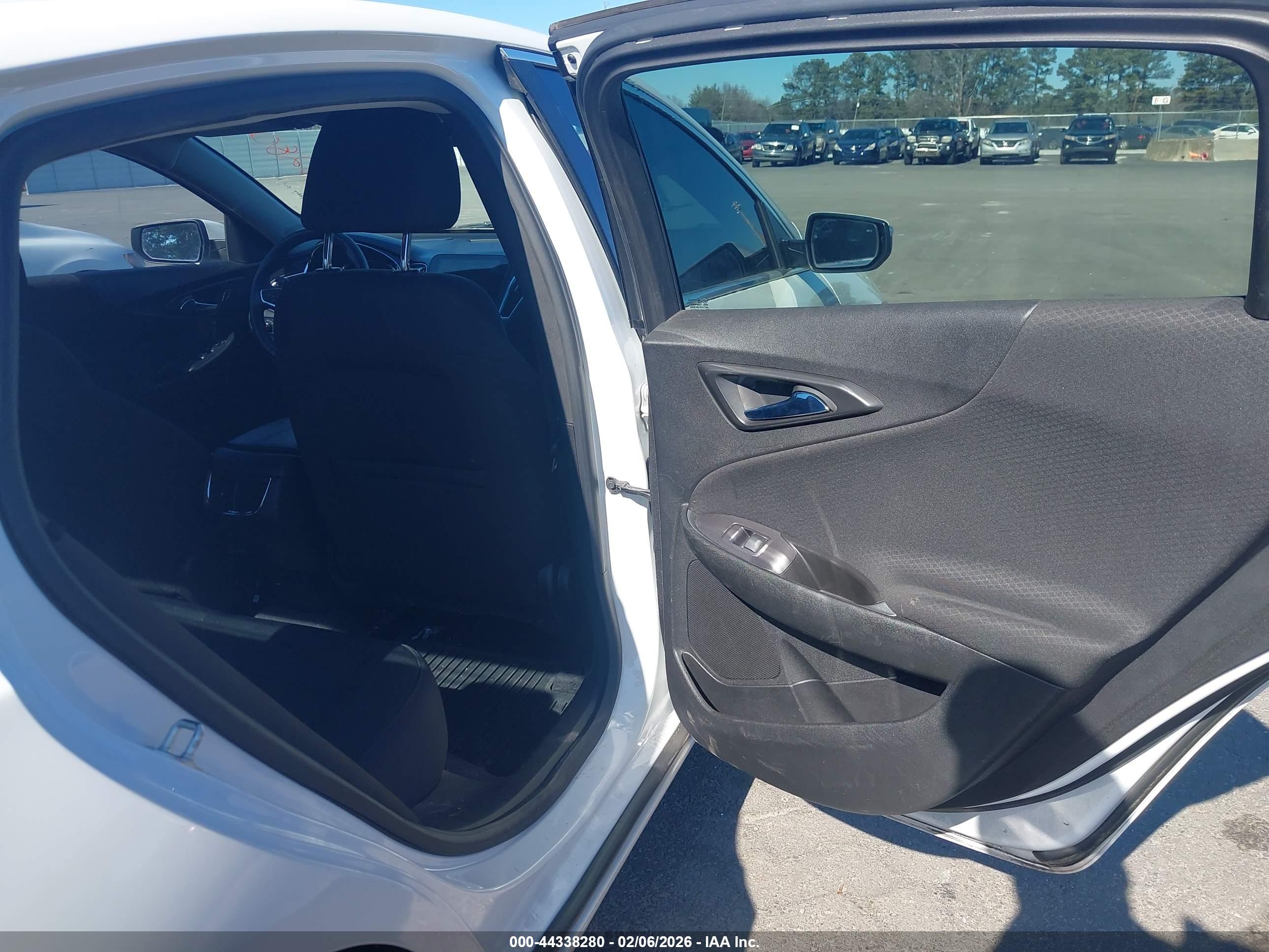 CHEVROLET MALIBU image 8