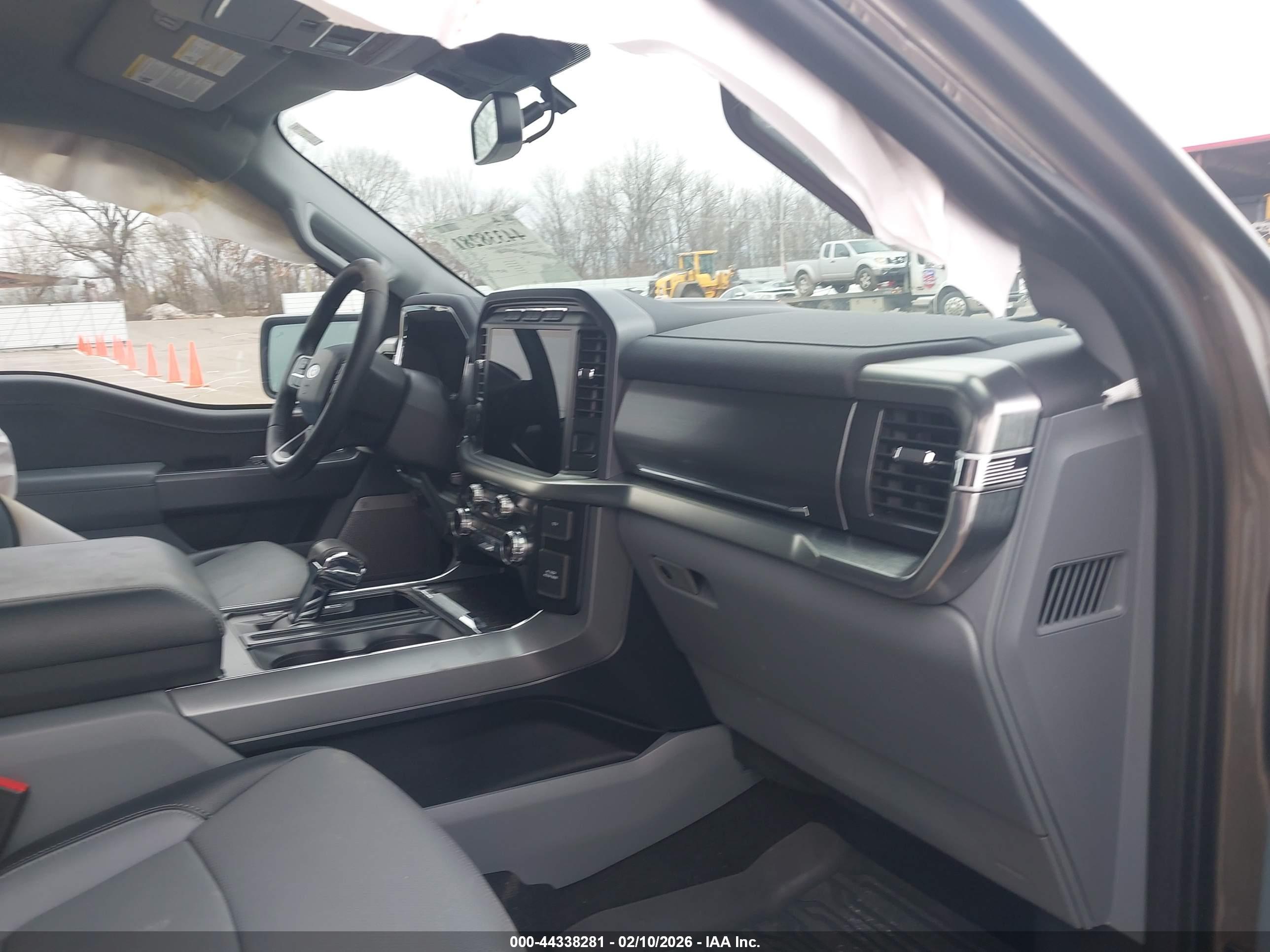 FORD F-150 image 5