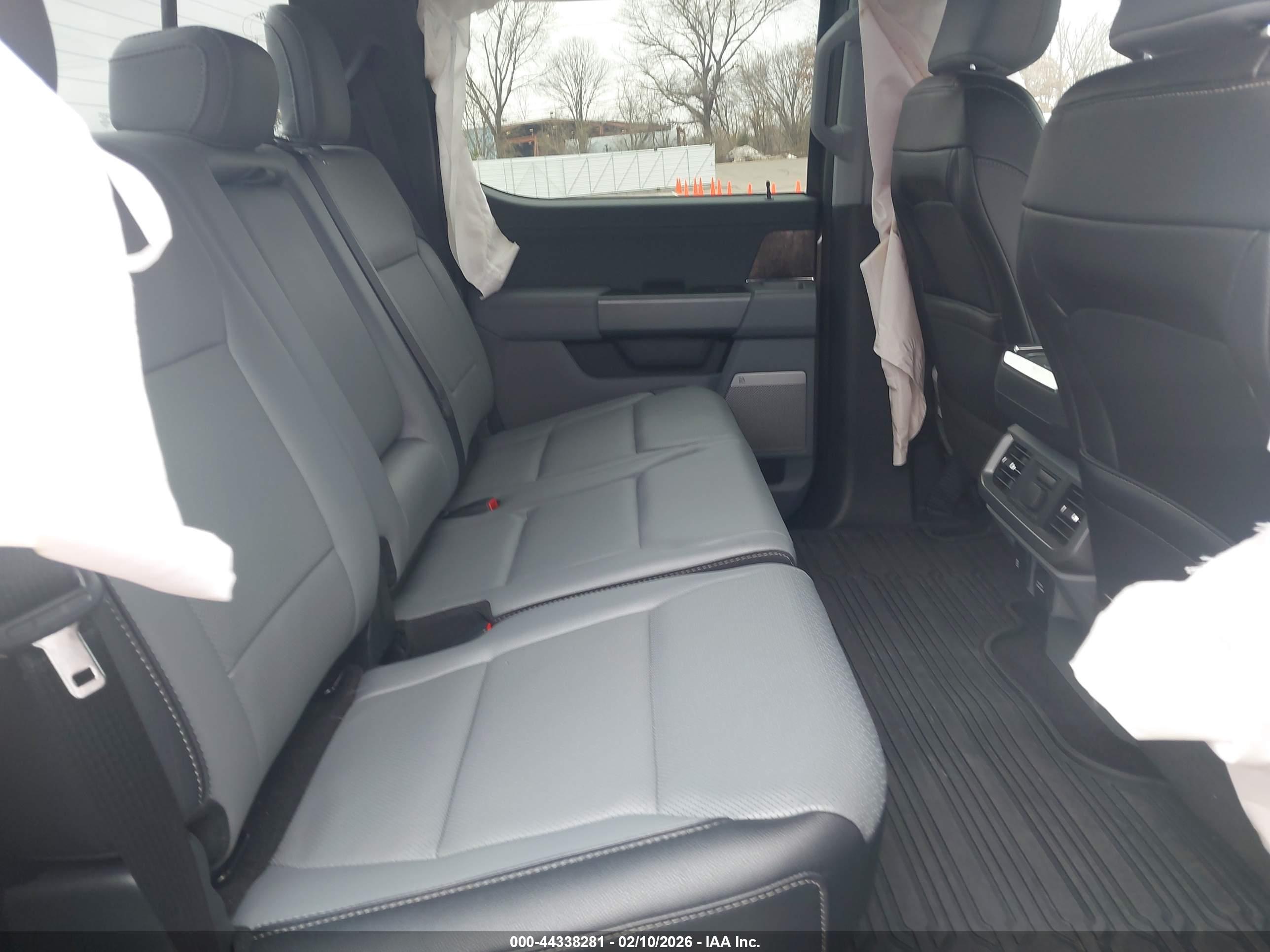 FORD F-150 image 8
