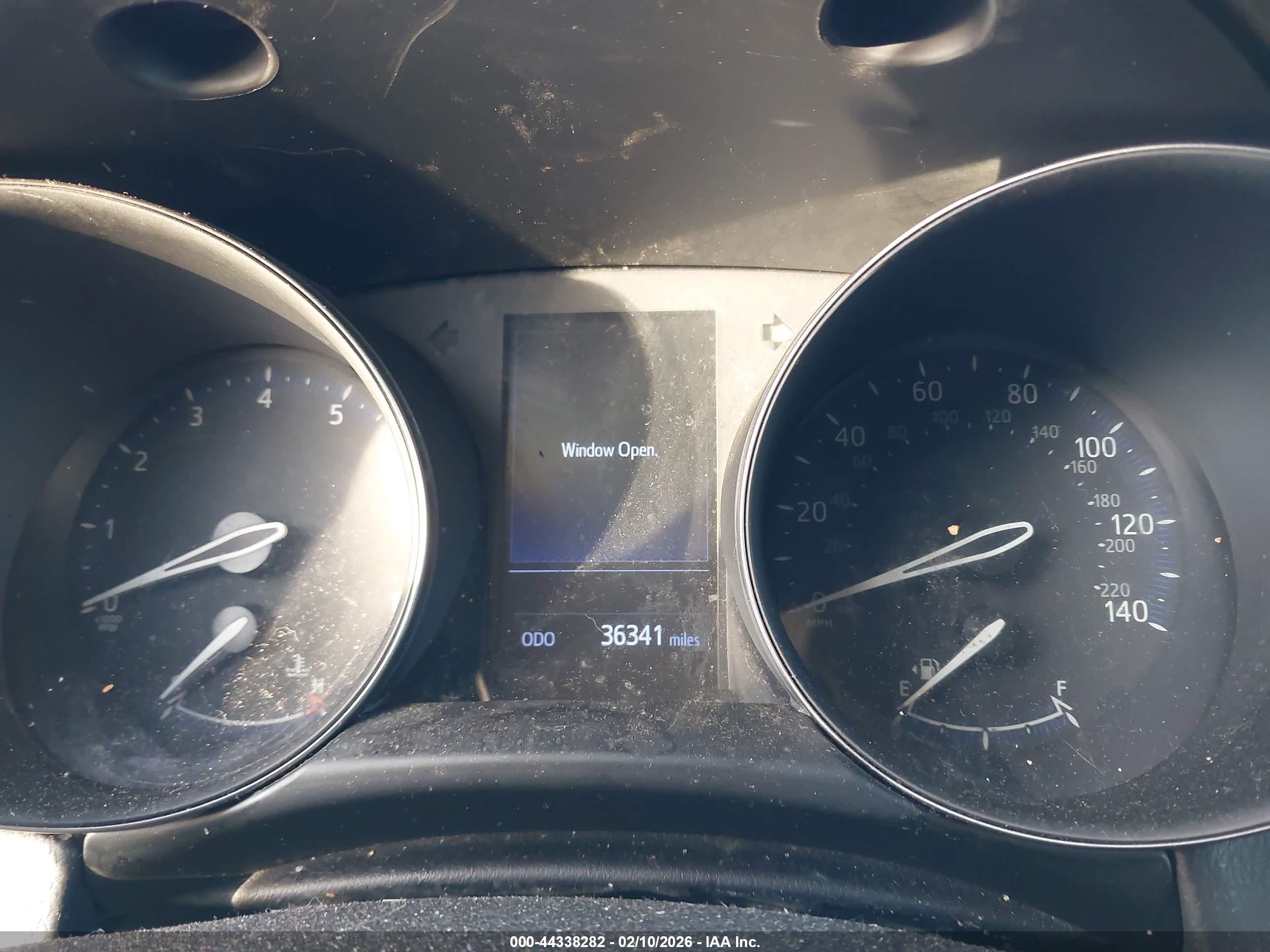 TOYOTA C-HR image 7