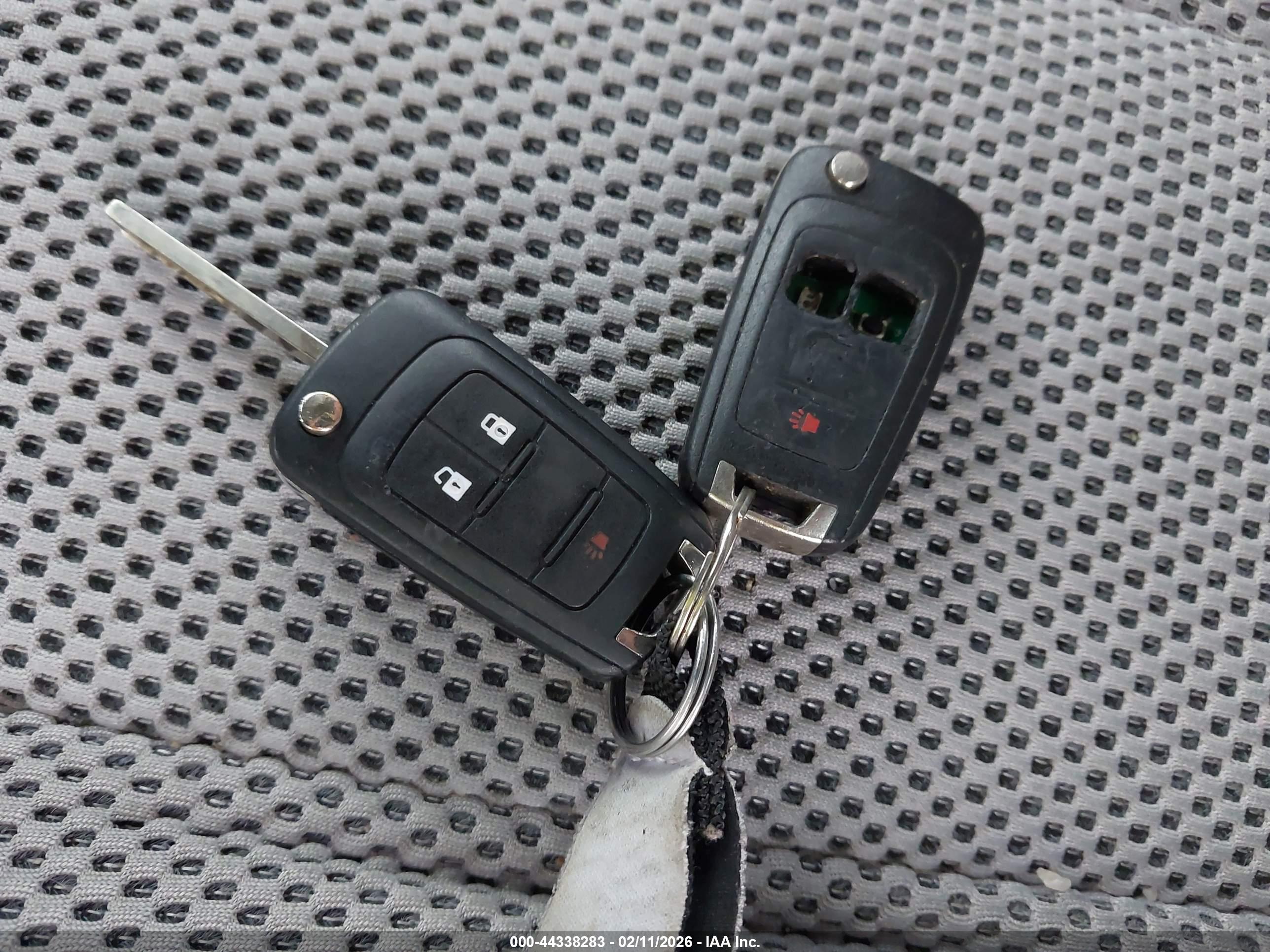 CHEVROLET EQUINOX image 11