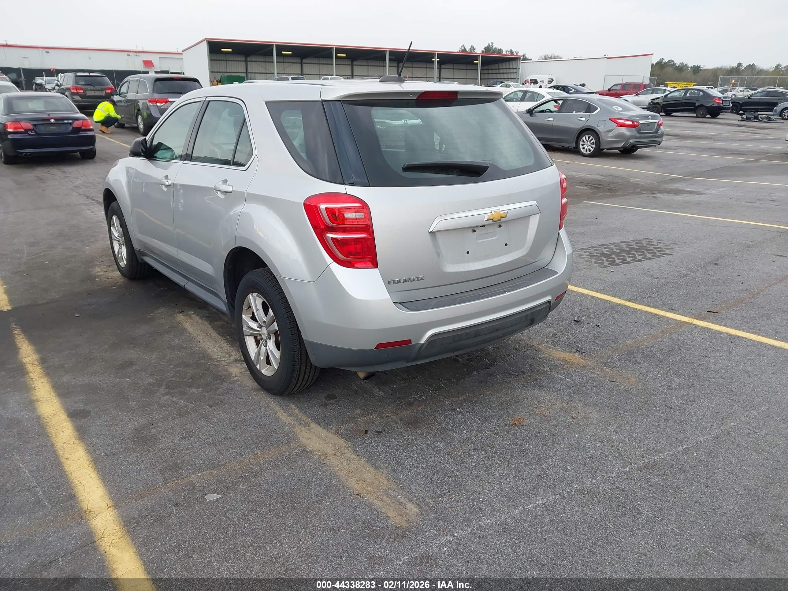CHEVROLET EQUINOX image 3