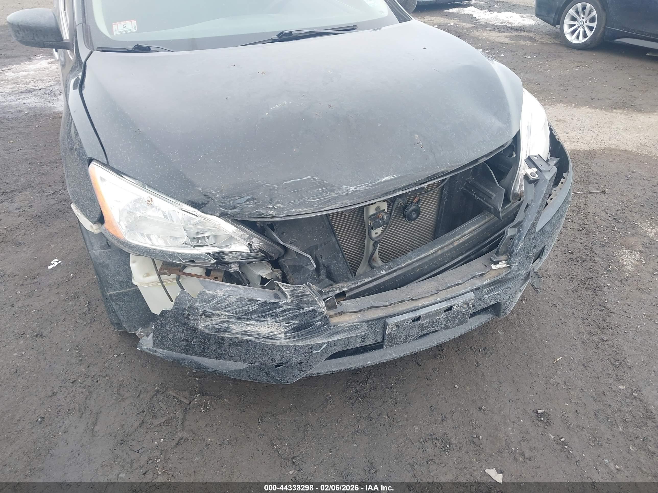 NISSAN SENTRA image 6