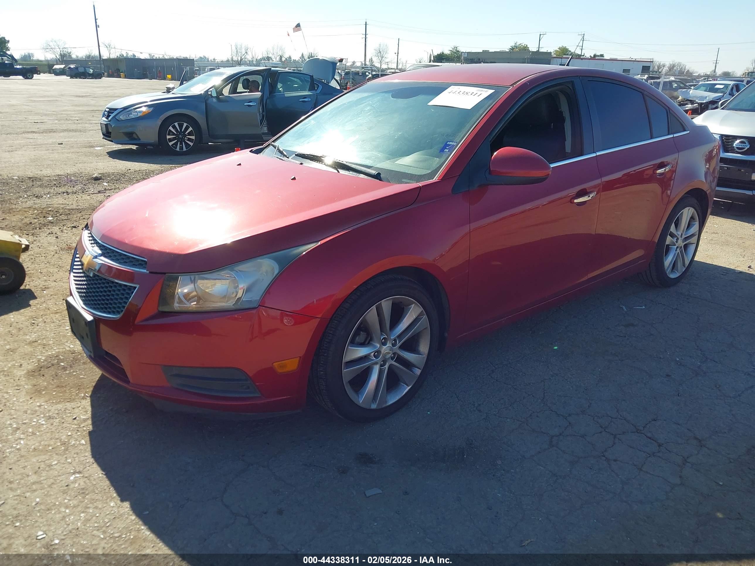 CHEVROLET CRUZE image 2
