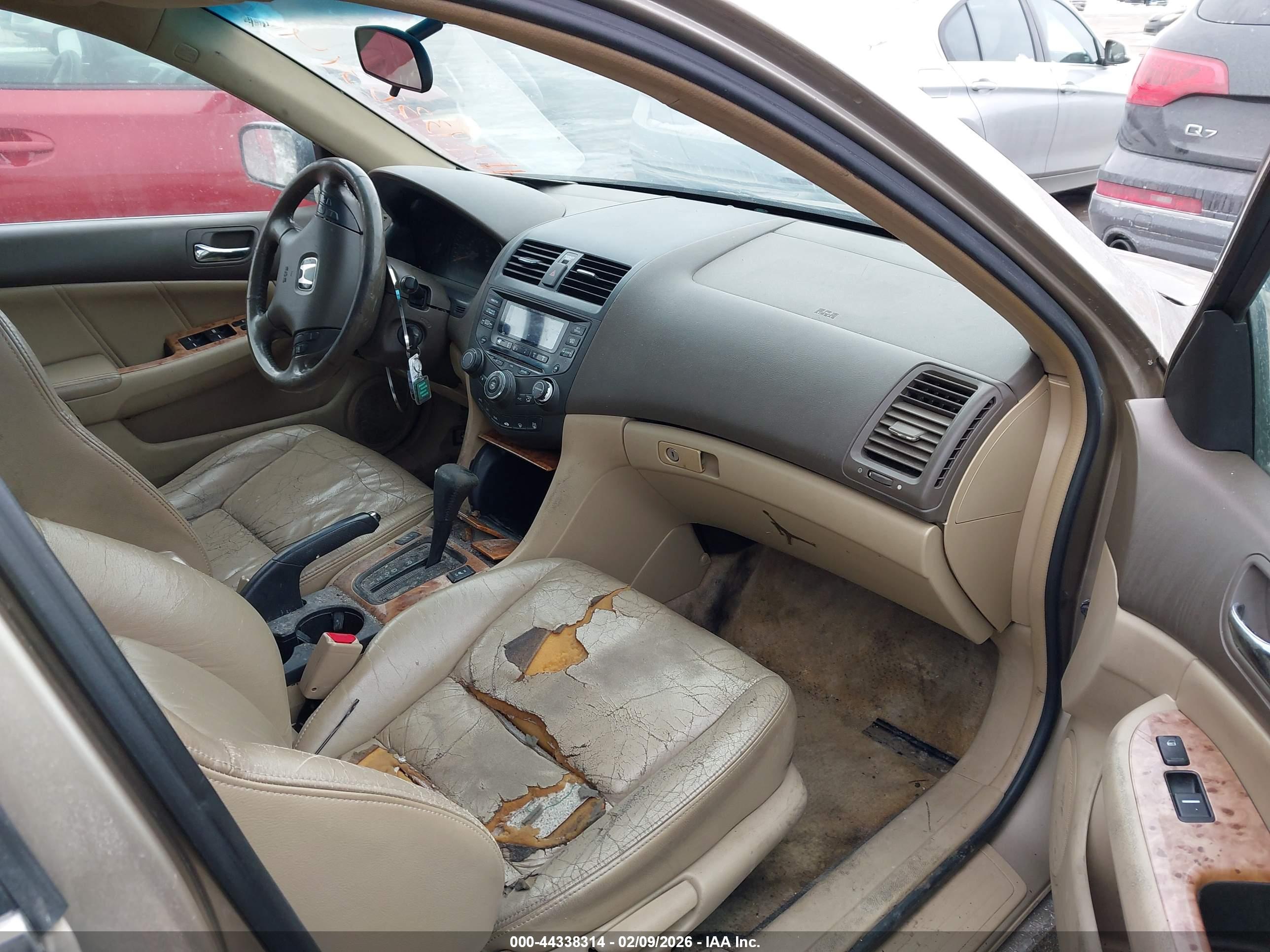 HONDA ACCORD image 5