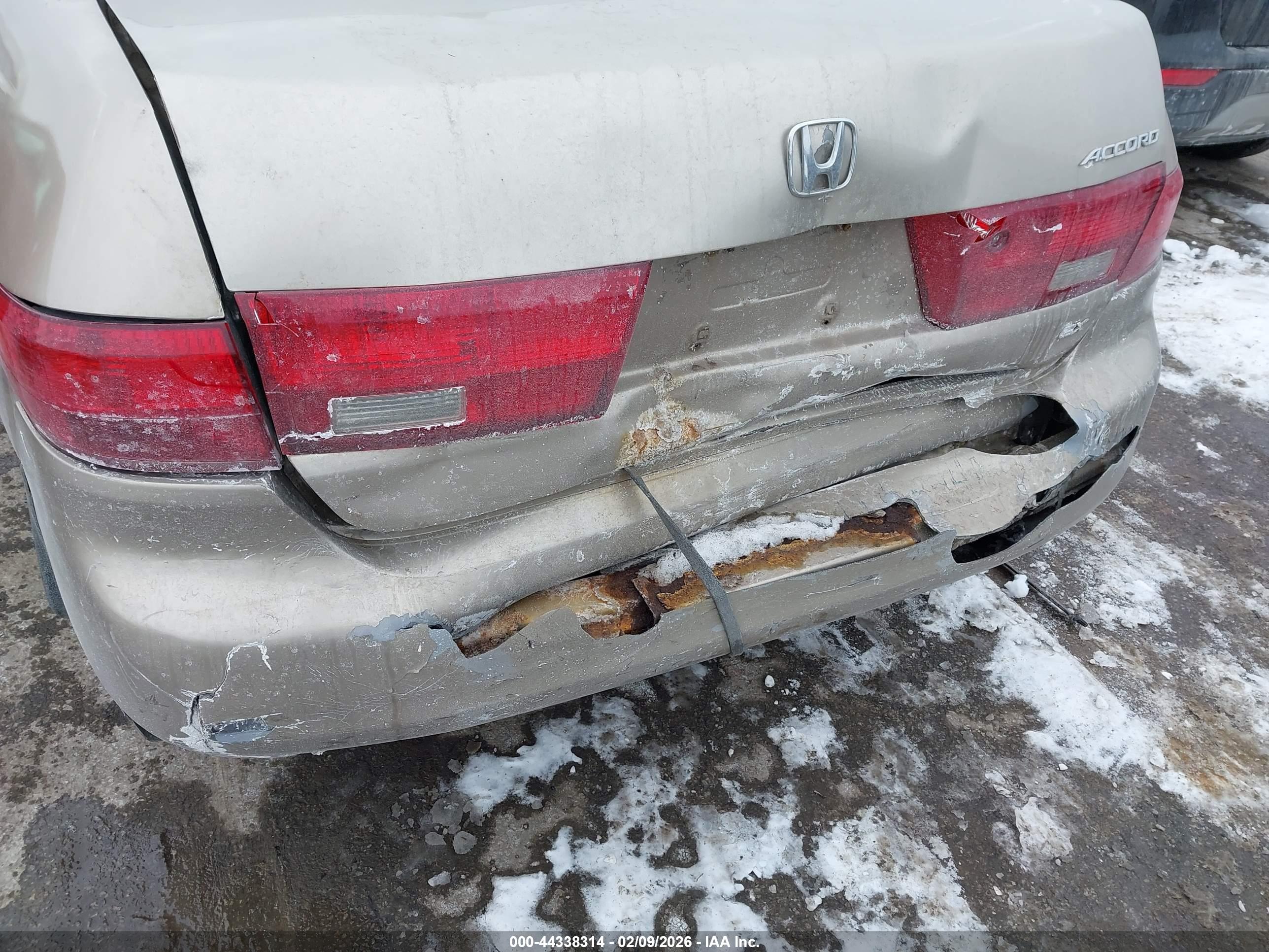HONDA ACCORD image 6