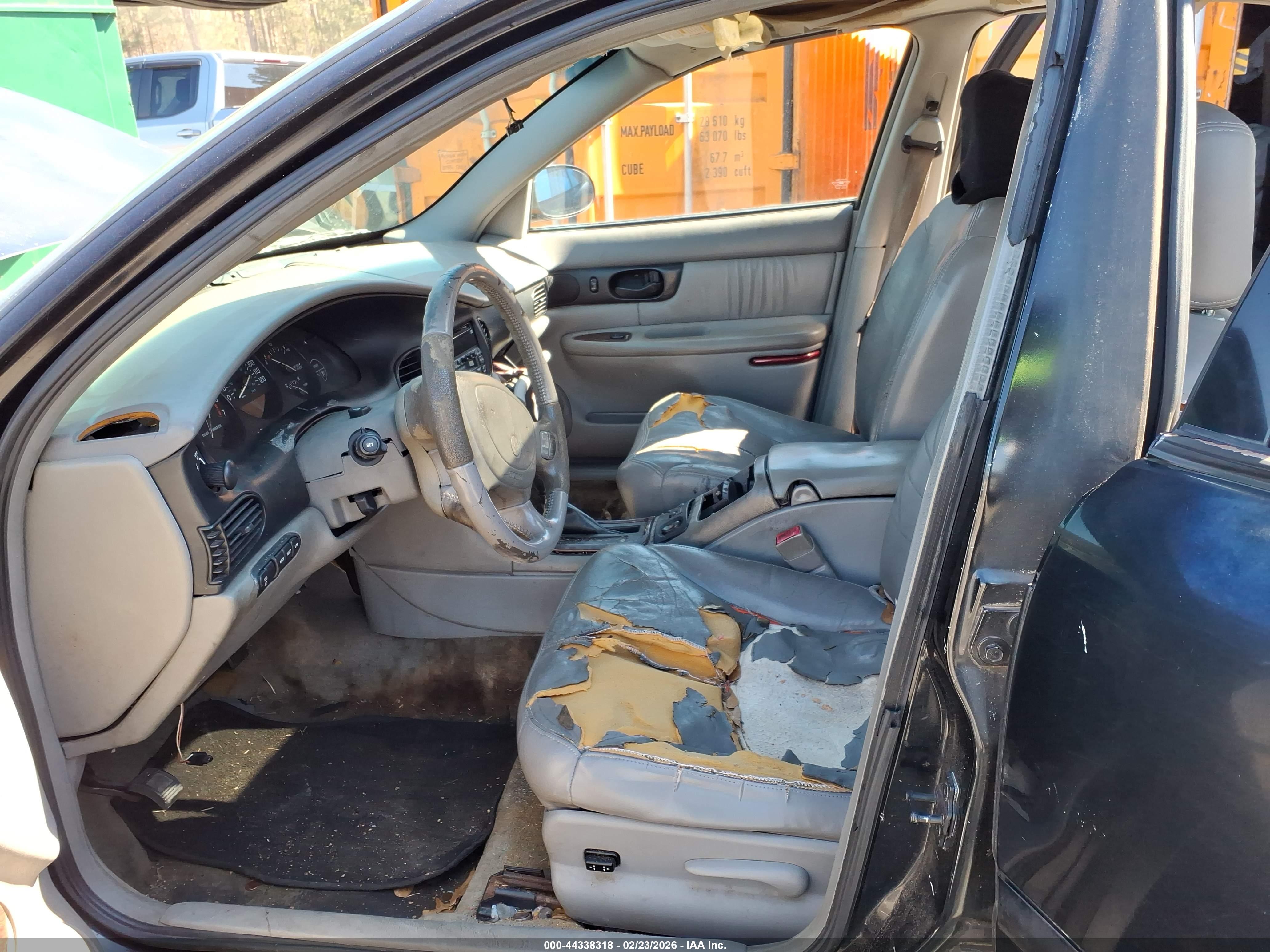 BUICK REGAL image 5