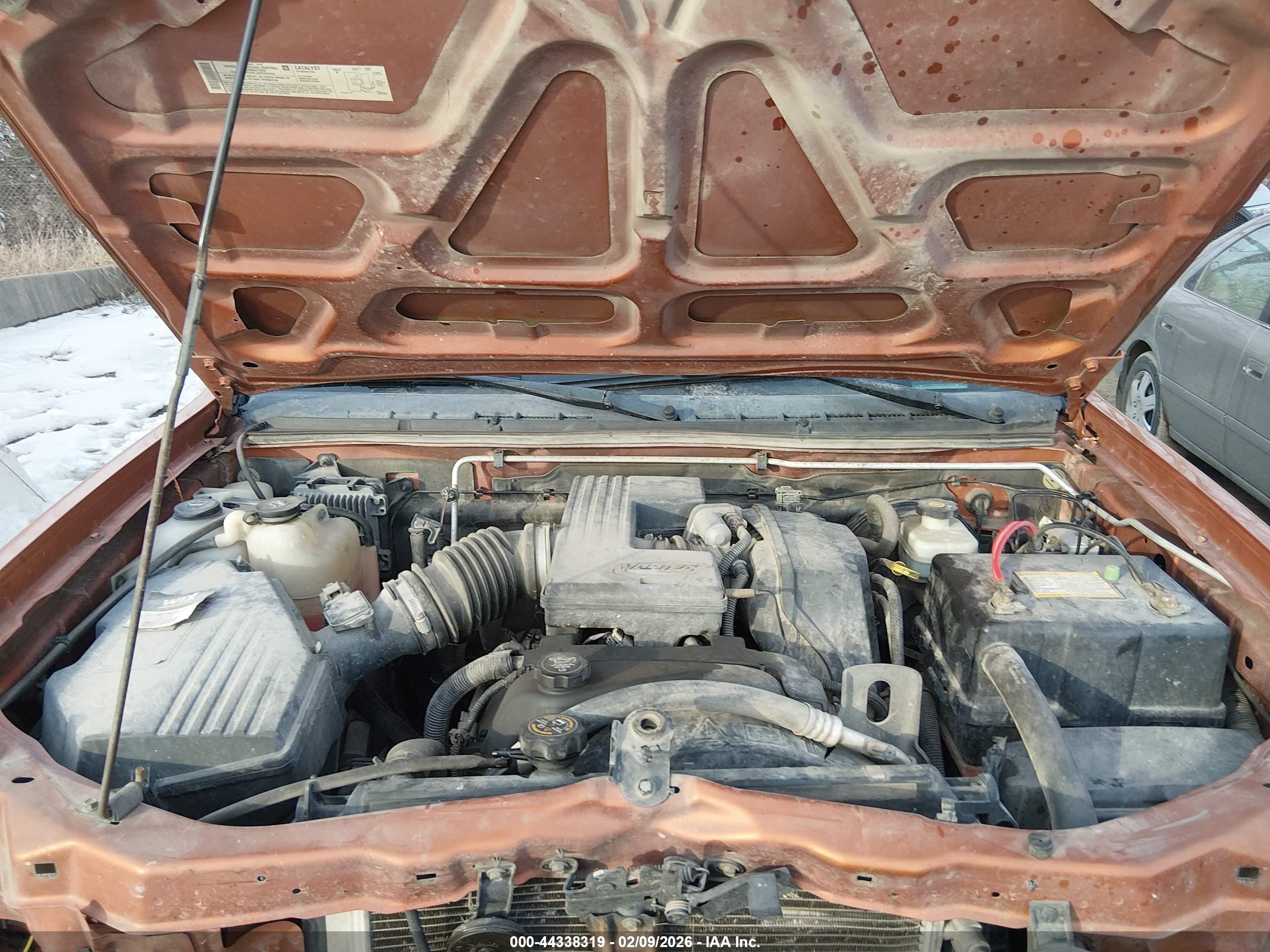 CHEVROLET COLORADO image 10