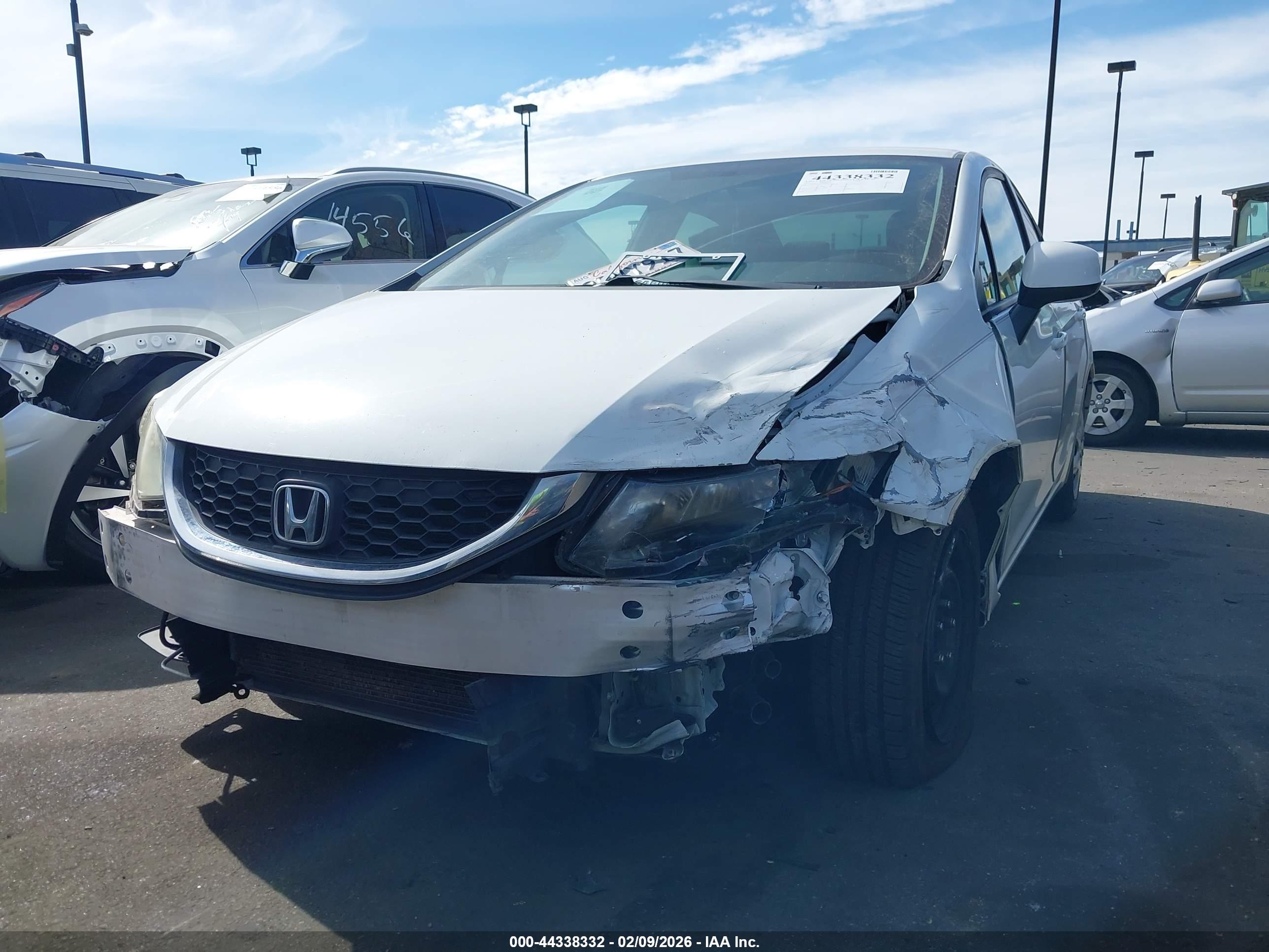 HONDA CIVIC image 6