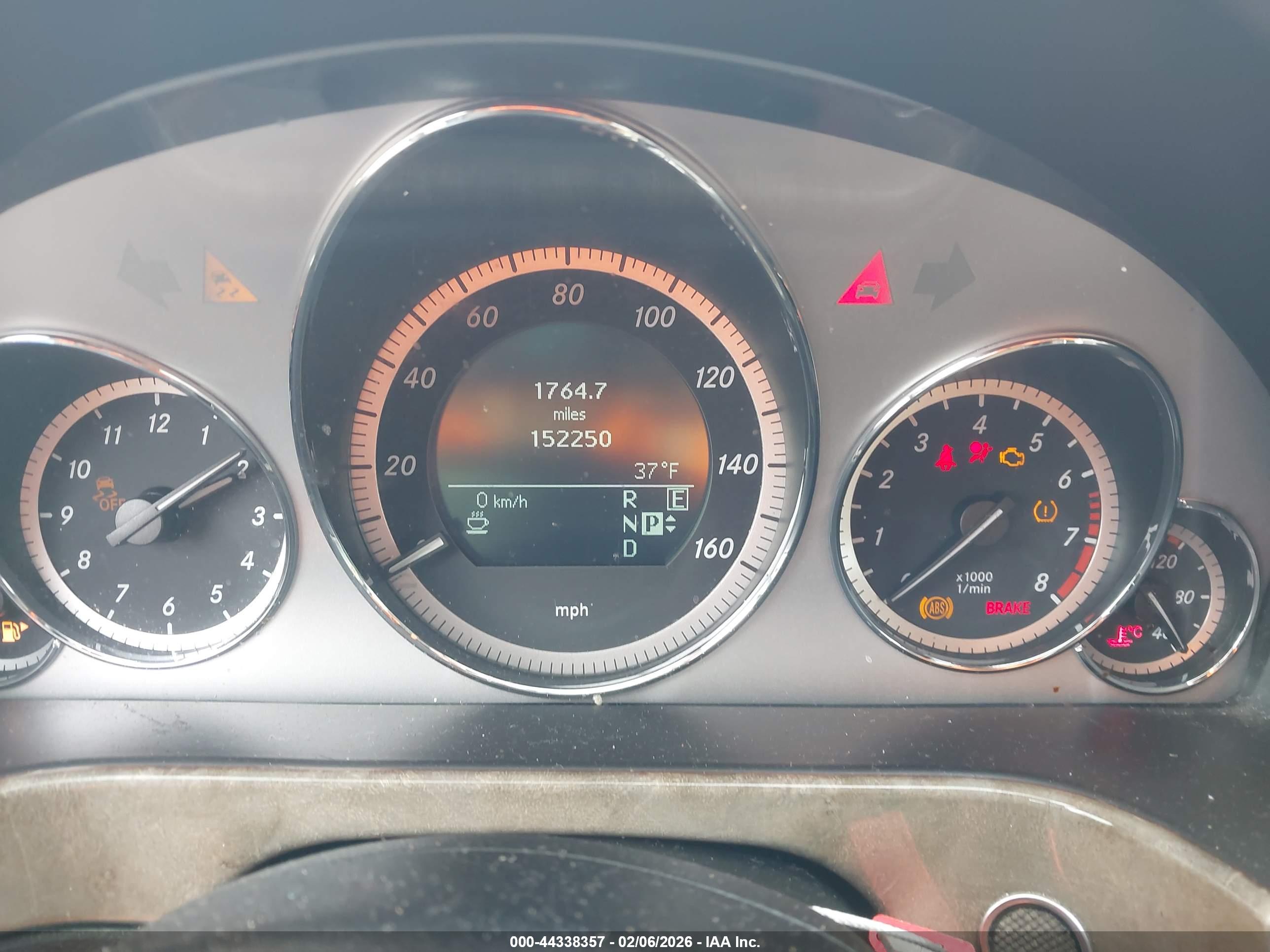 MERCEDES-BENZ E image 7