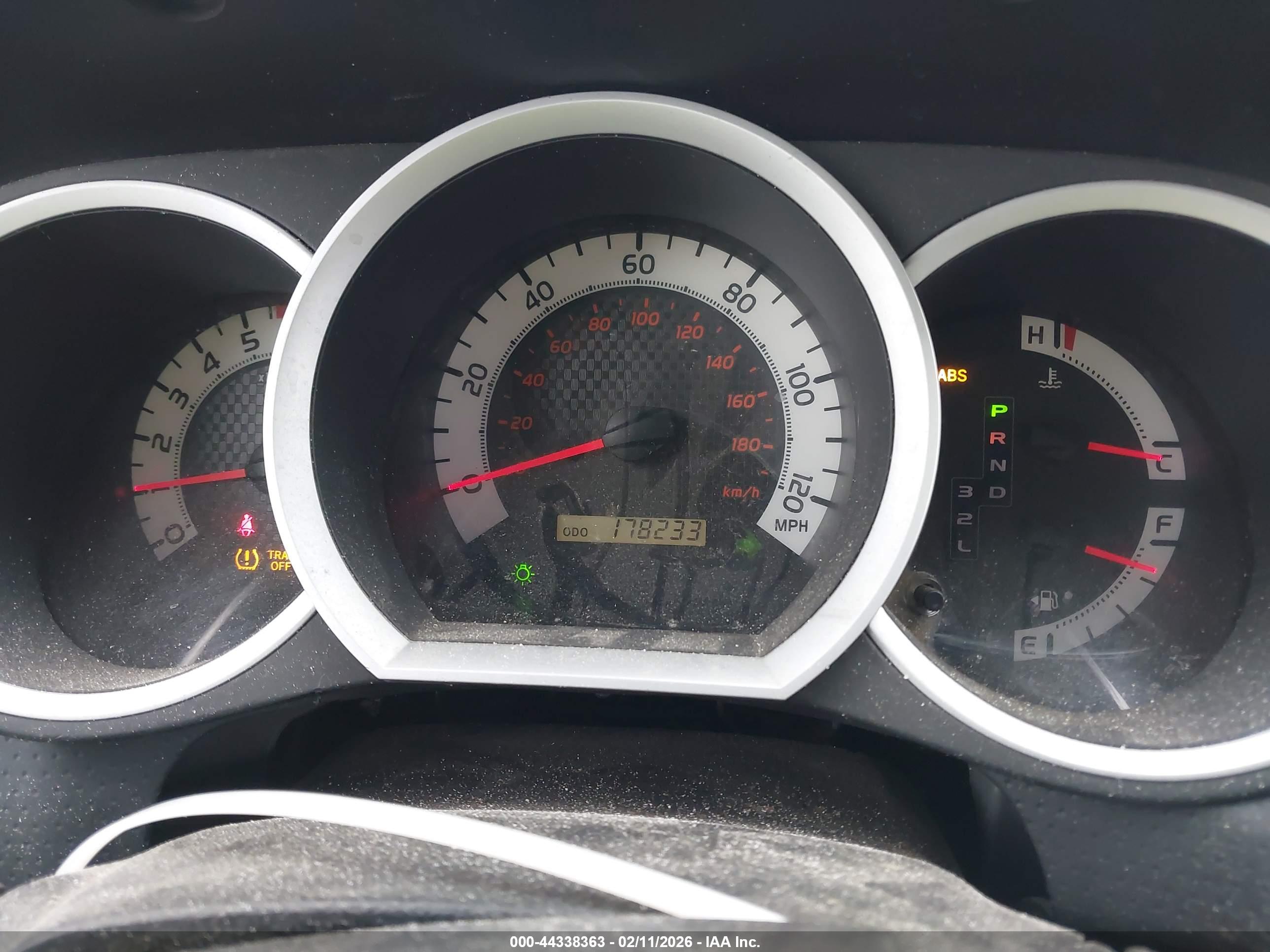 TOYOTA TACOMA image 7