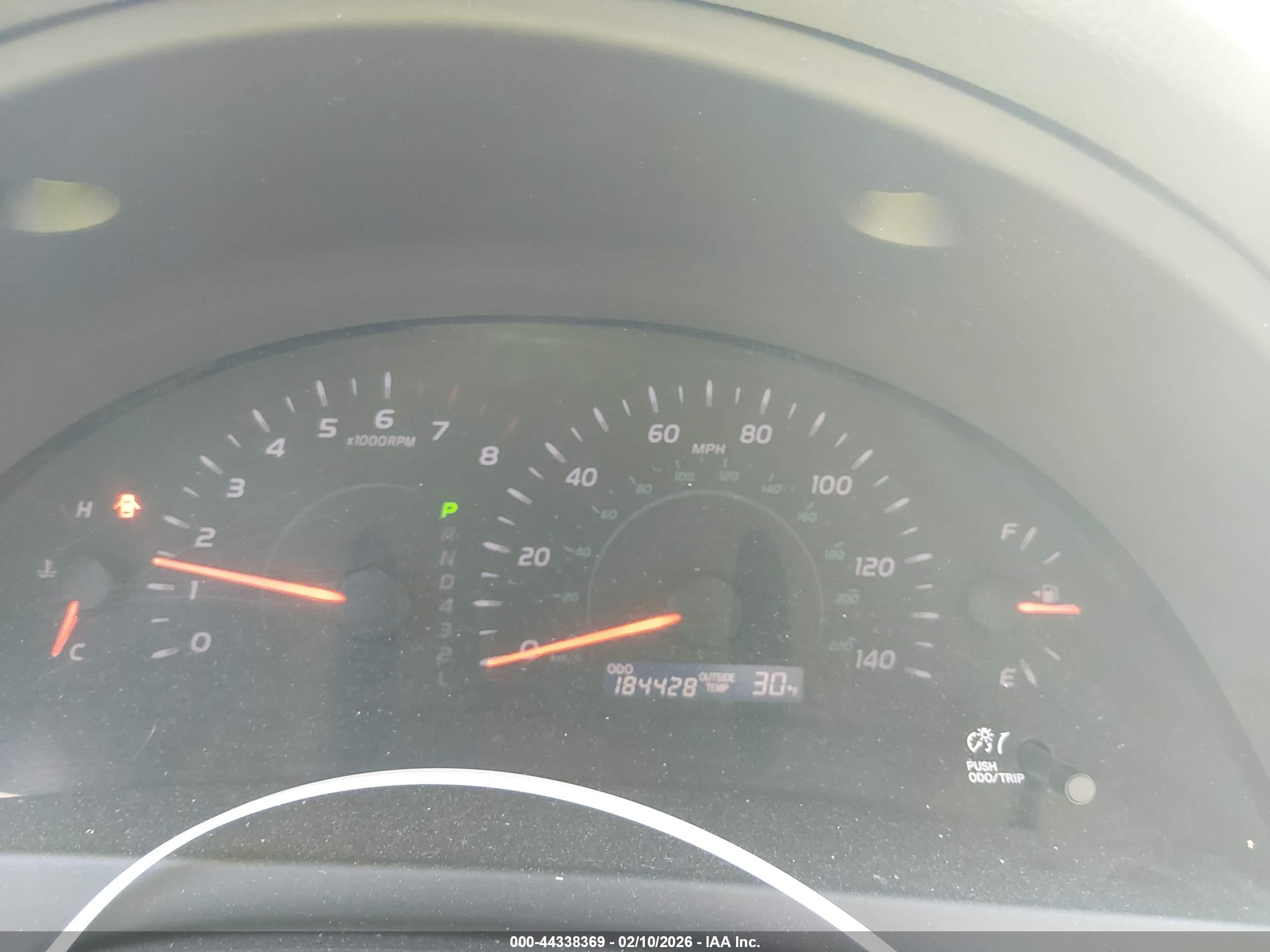 TOYOTA CAMRY image 7