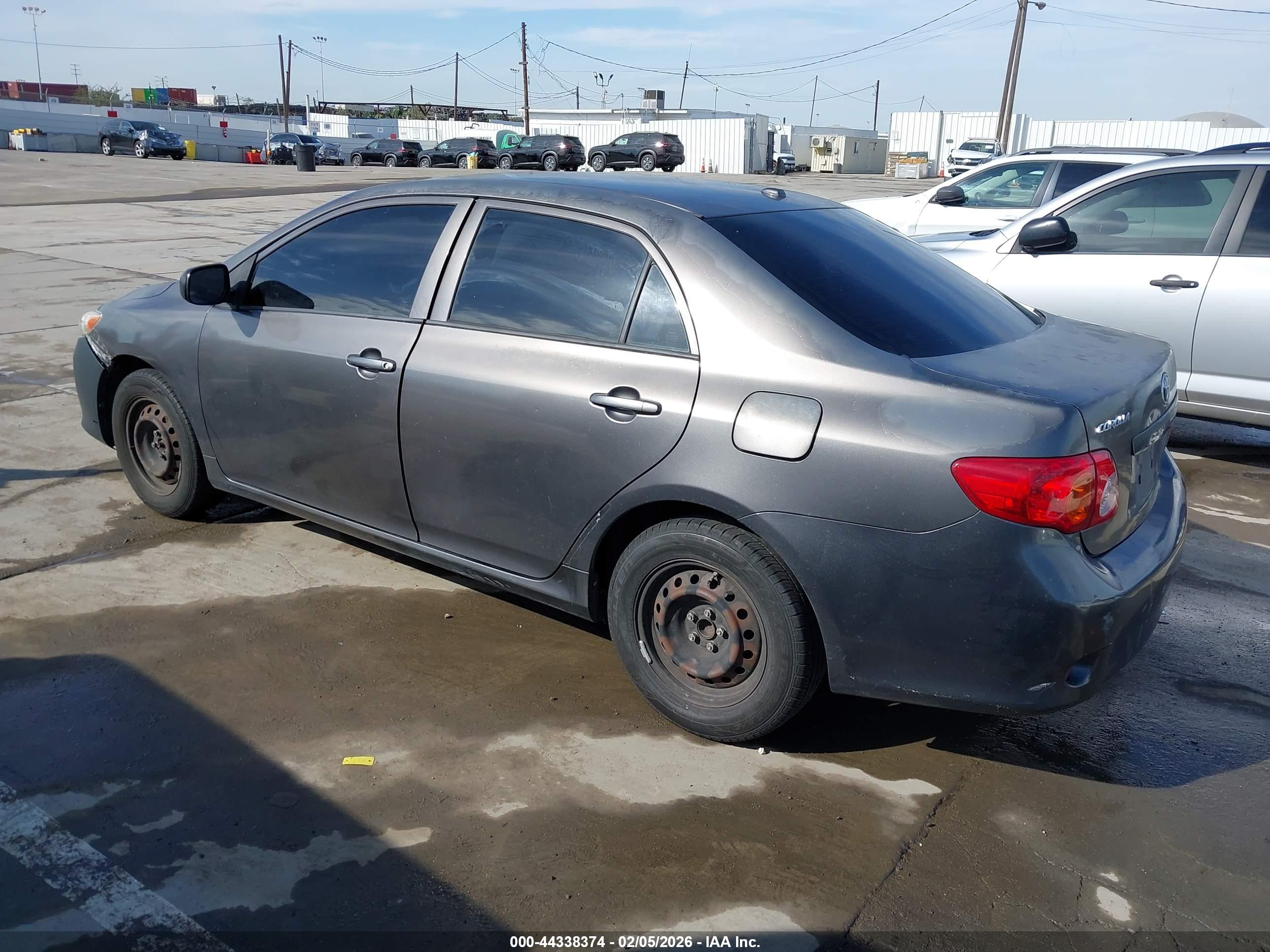 TOYOTA COROLLA image 3