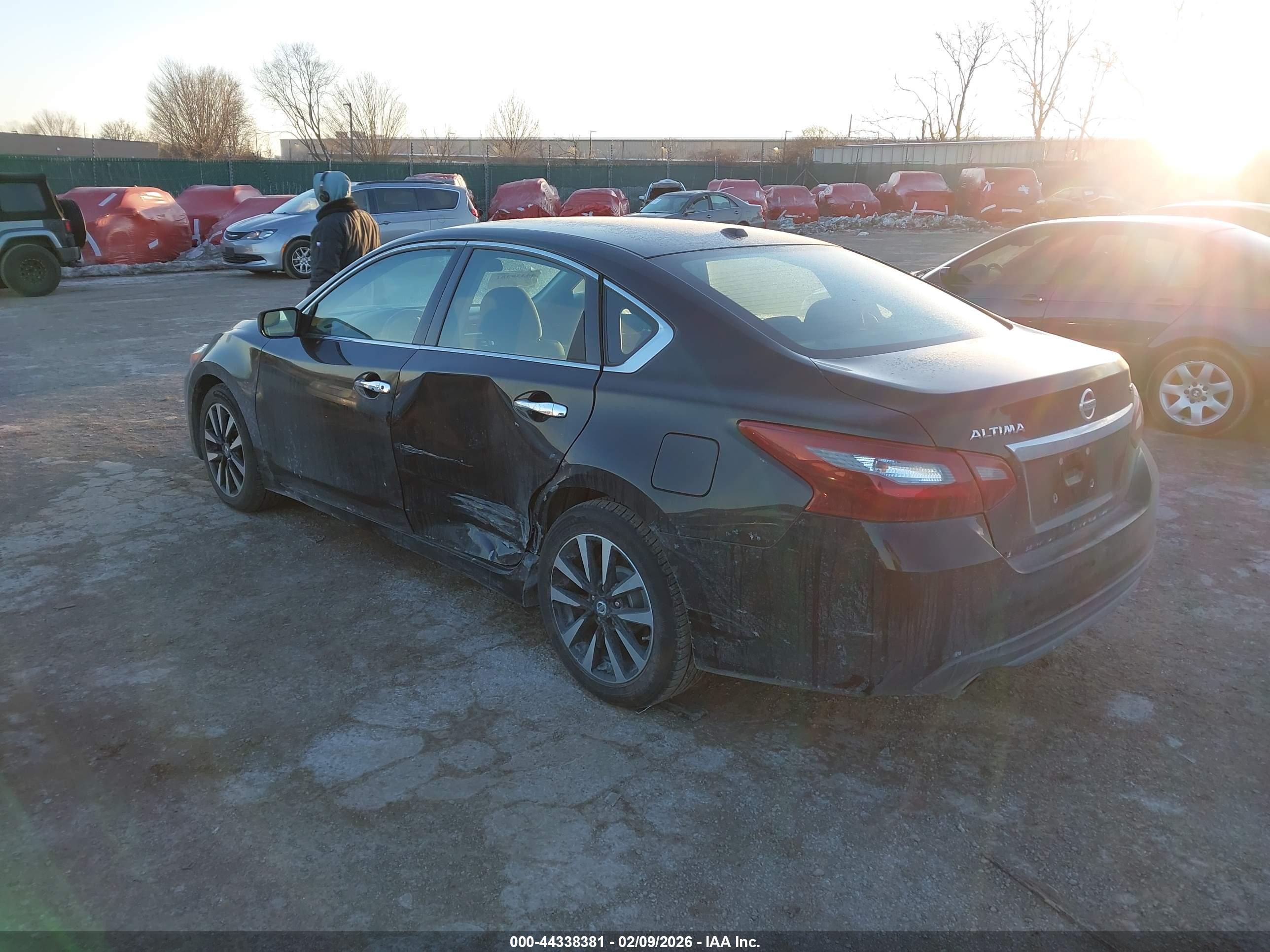 NISSAN ALTIMA image 3