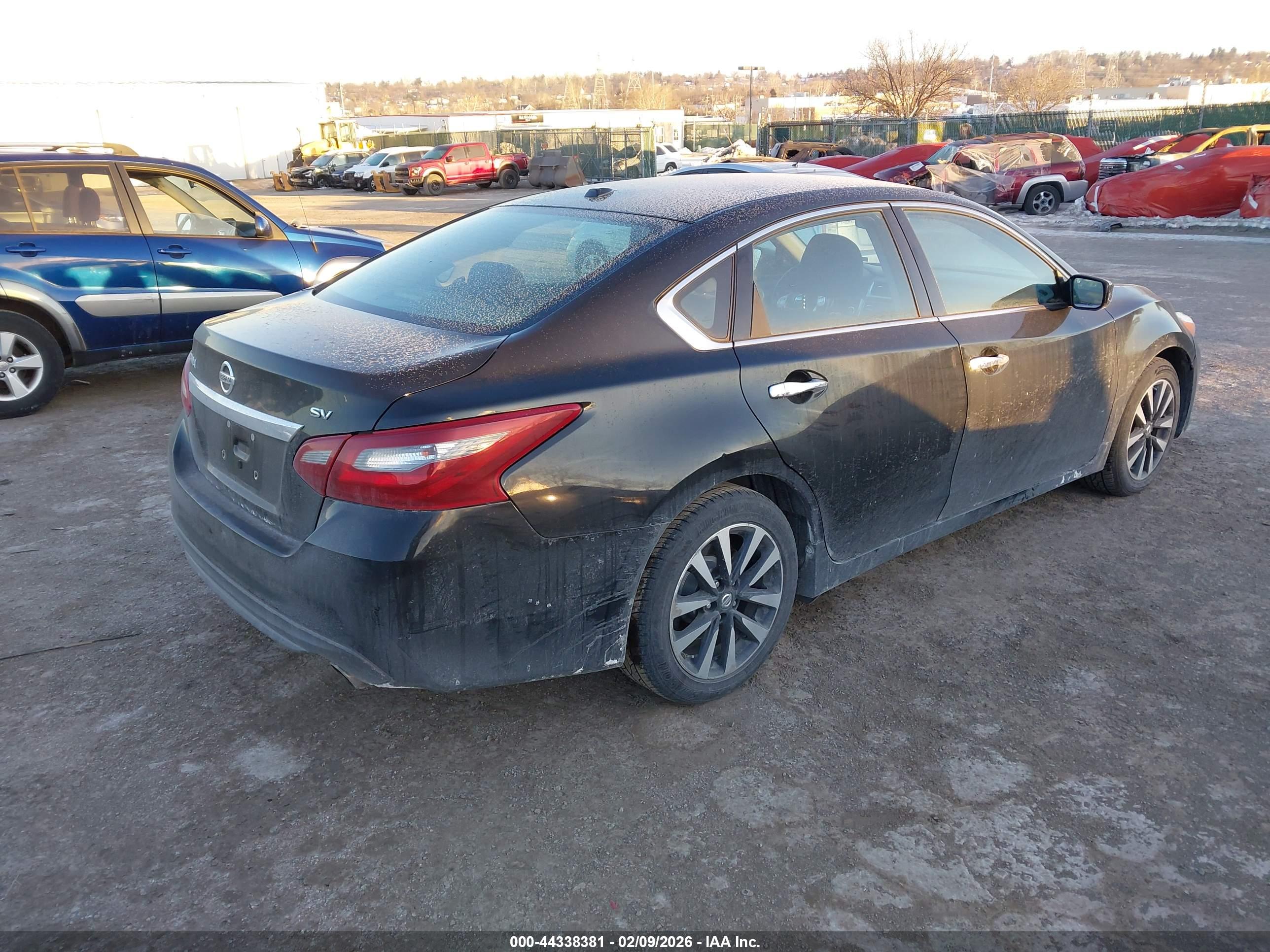 NISSAN ALTIMA image 4