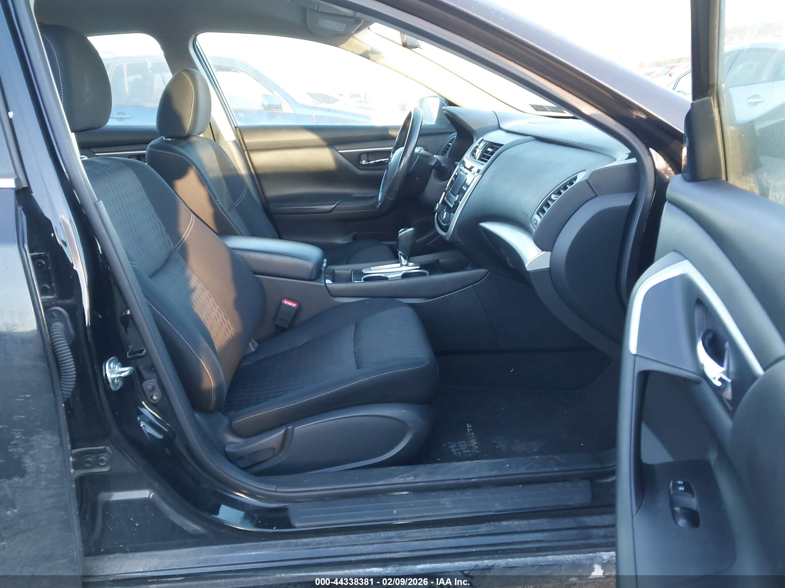 NISSAN ALTIMA image 5