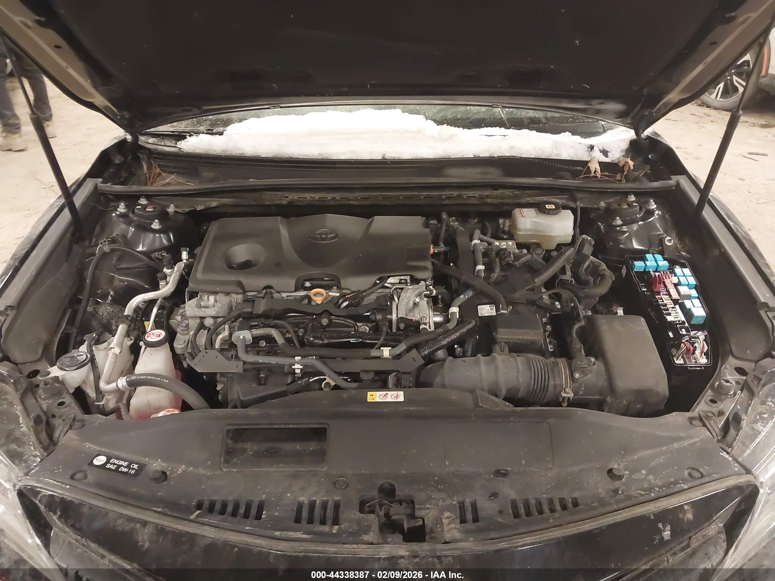 TOYOTA CAMRY image 10
