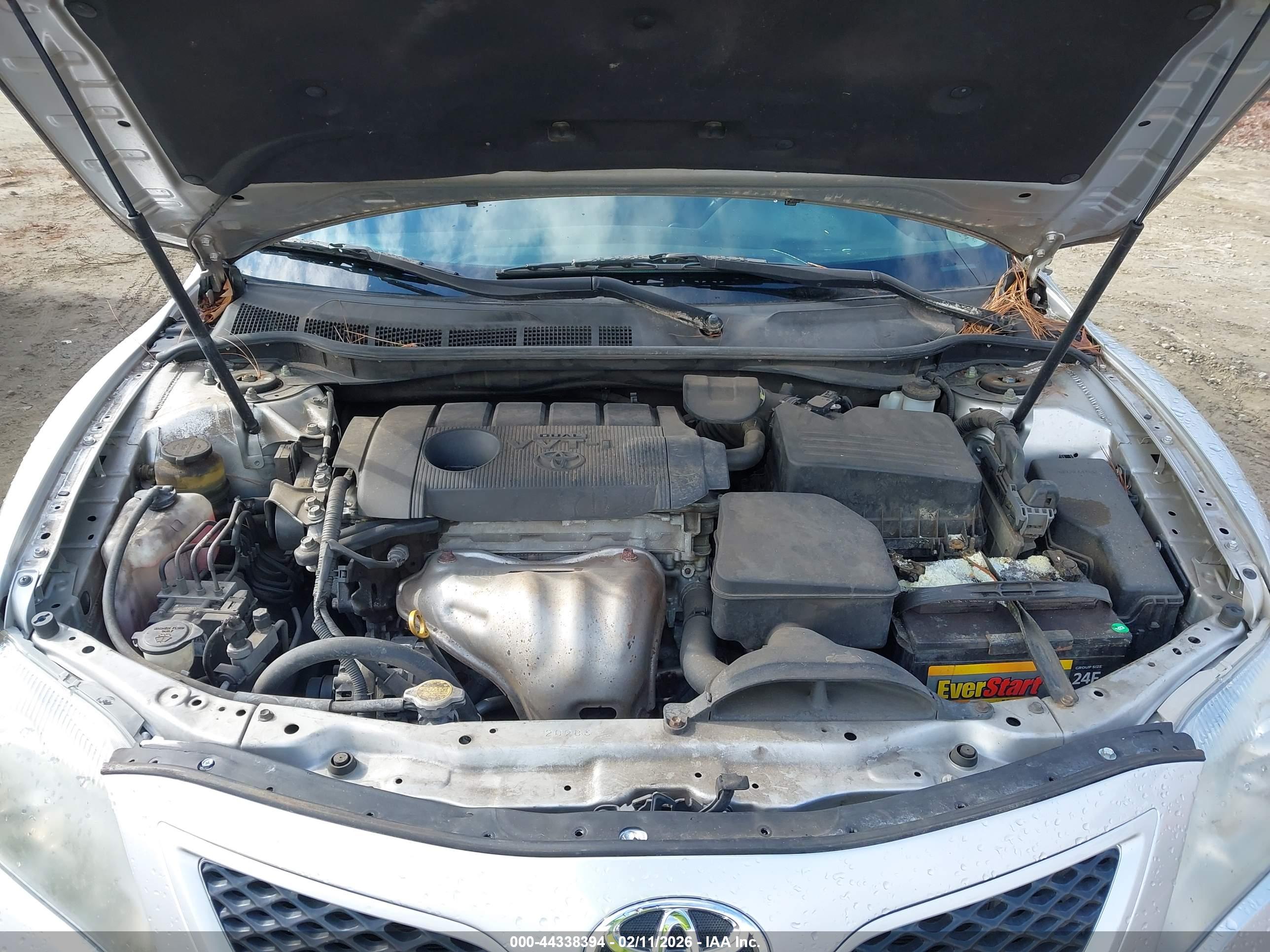 TOYOTA CAMRY image 10